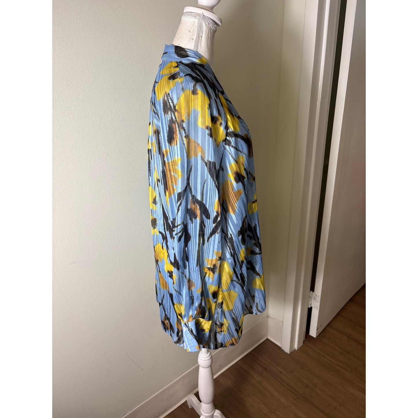 Pearl by Lela Rose Blue and Yellow Gold Threaded Blouse Sz L