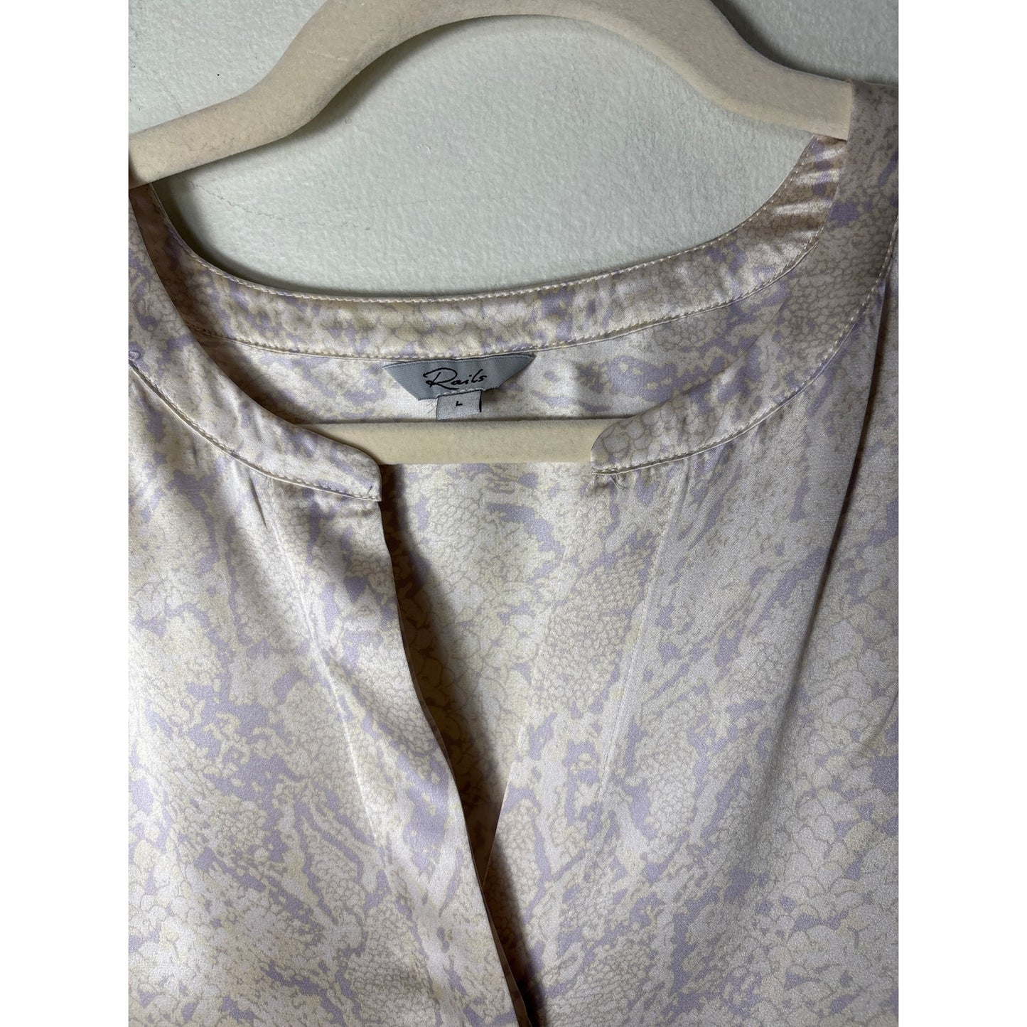 Rails Off White Muted Snakeskin Long Sleeve Silk Tunic Sz L