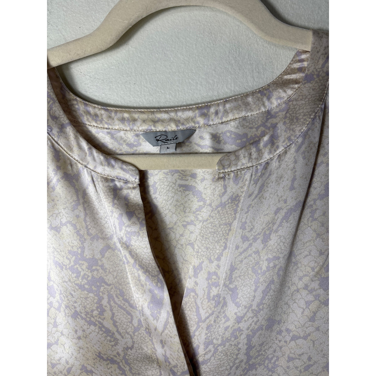 Rails Off White Muted Snakeskin Long Sleeve Silk Tunic Sz L