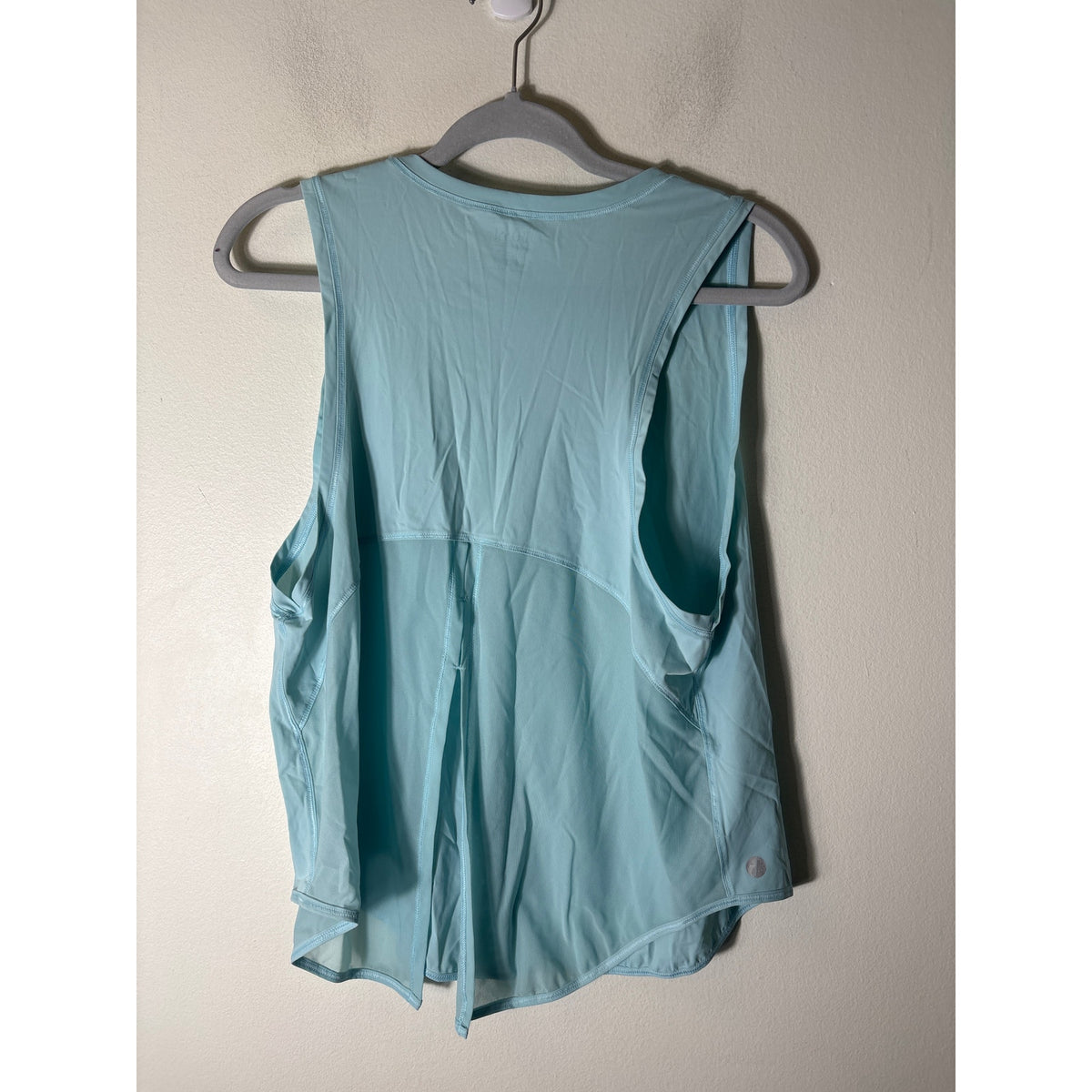 Bossi Bundle of 2 Athletic Shirts Sz M