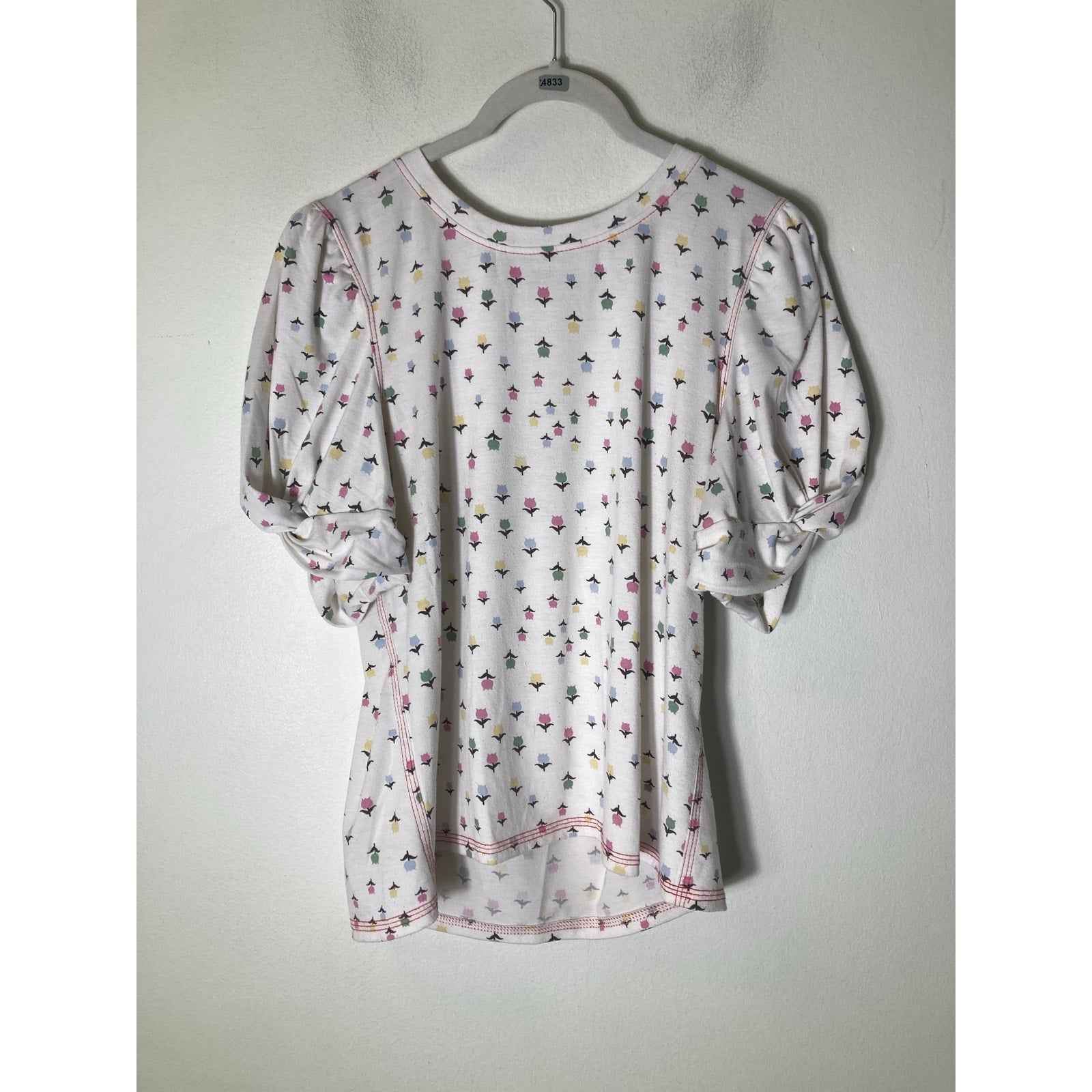 Buru White Tulip top sz M