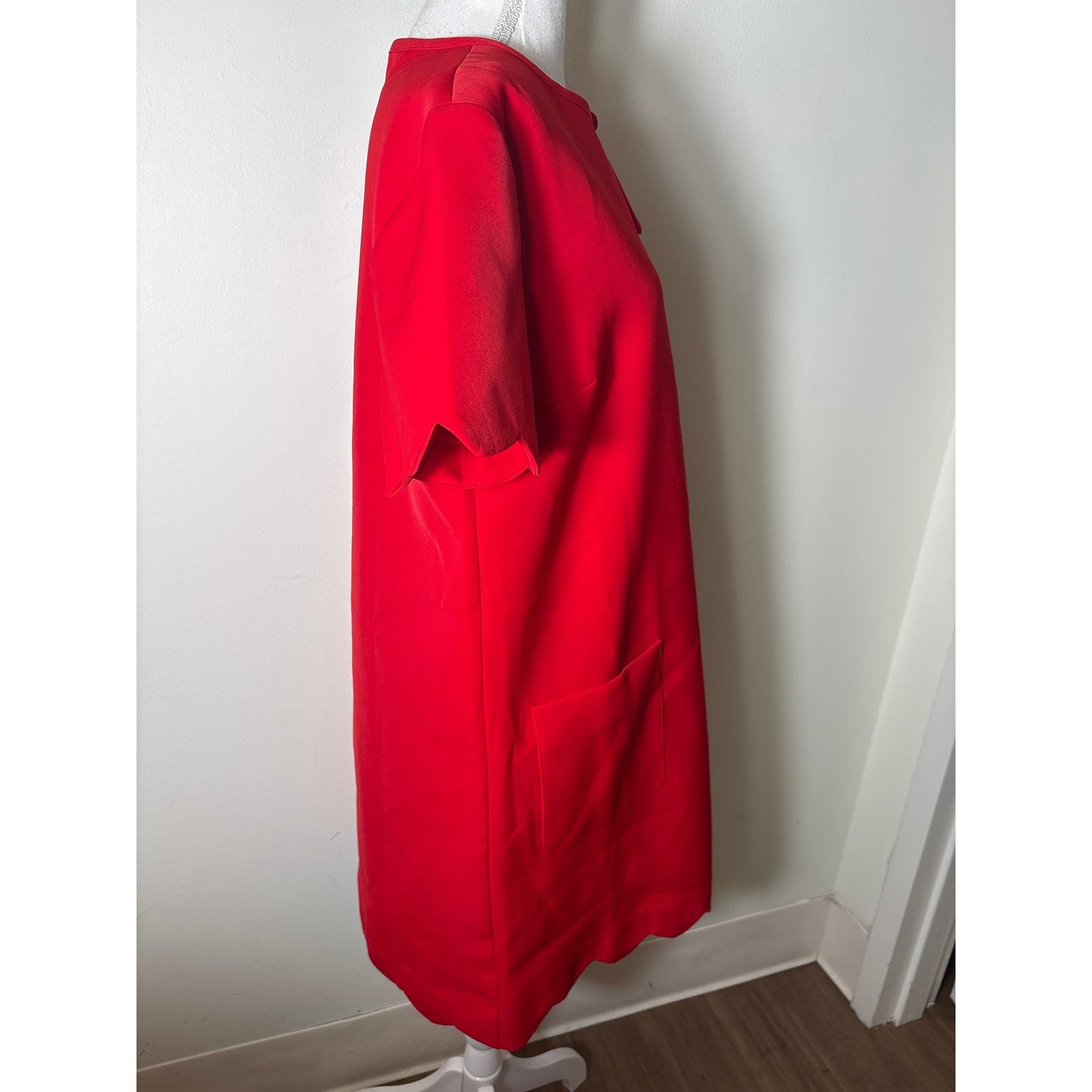 NWT English Factory Classic Red Short Sleeve Knee Length Dress Sz L