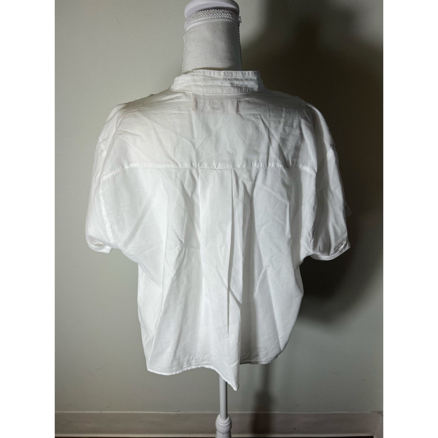 Cali by Cali Dreaming White Short Sleeve Cropped Button Up Cotton Shirt Sz M