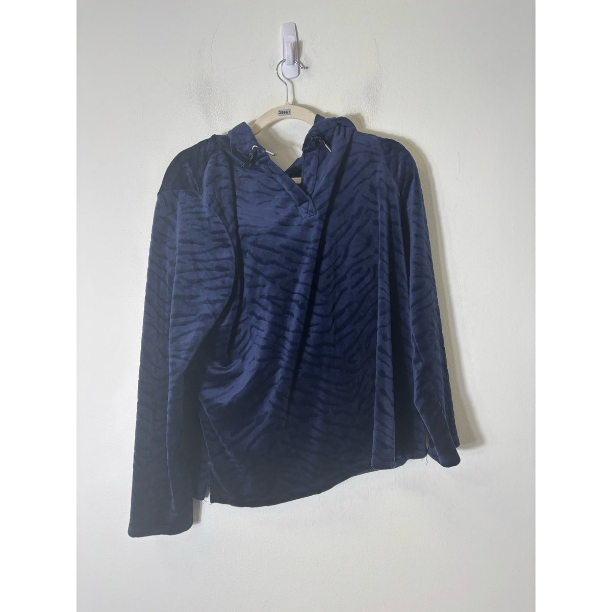 Woman's bundle of 3 Name Brand Tops Sz XL