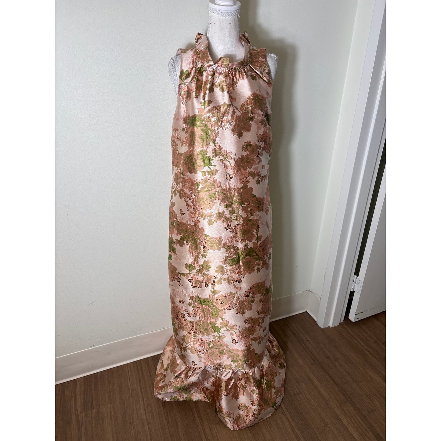 Abbeyglass Rose Pink and Green Floral Ruffle Neck Gown Sz M