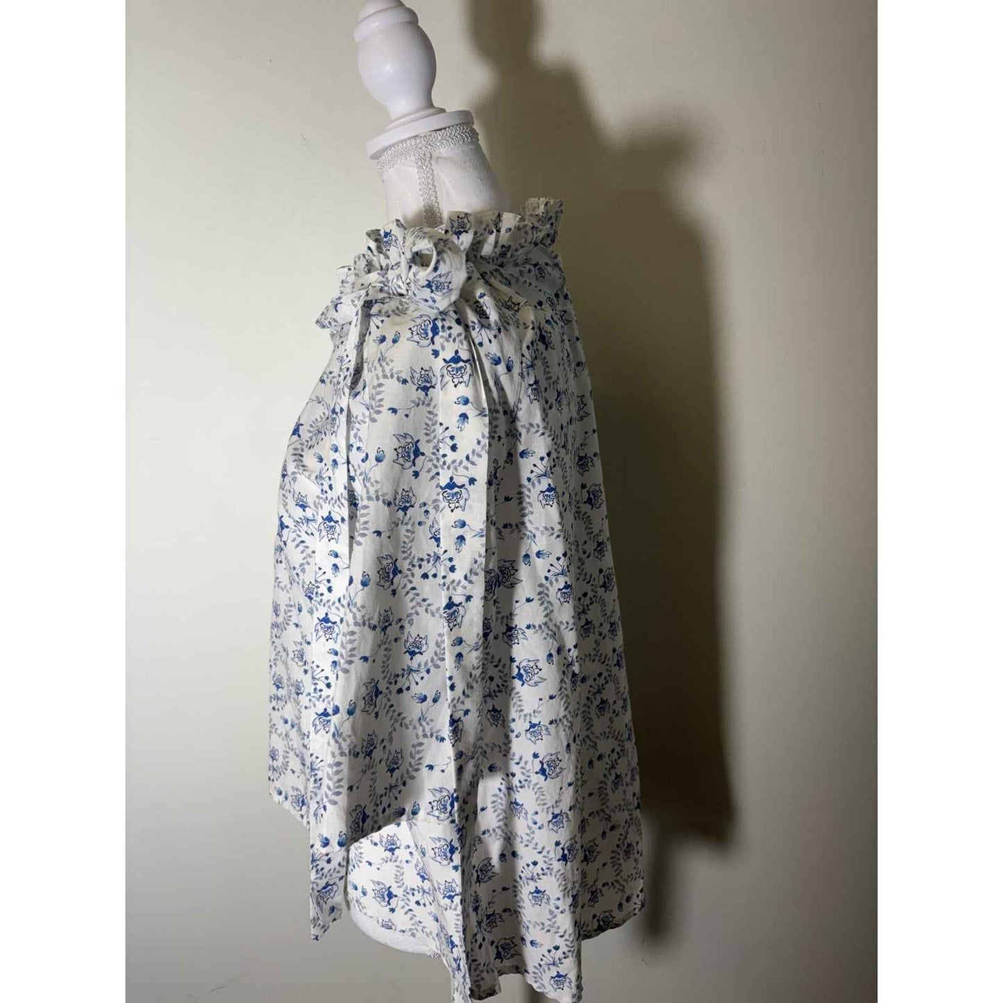 Never A Wallflower Blue White Floral 3/4 Sleeve Cotton Blouse Sz S