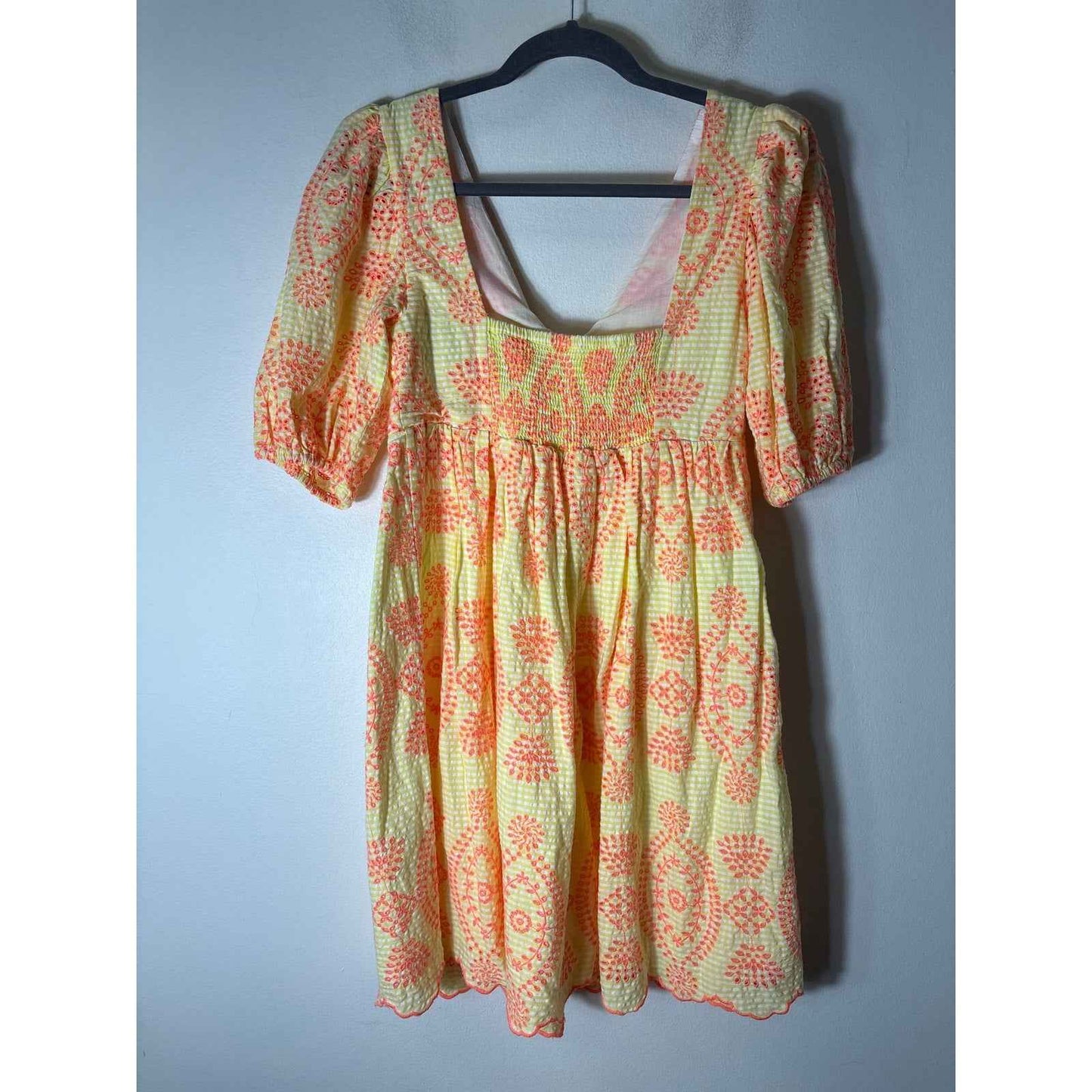 Lily Pulitzer Yellow Orange Eyelet V-Neck Knee Length Dress Sz 0