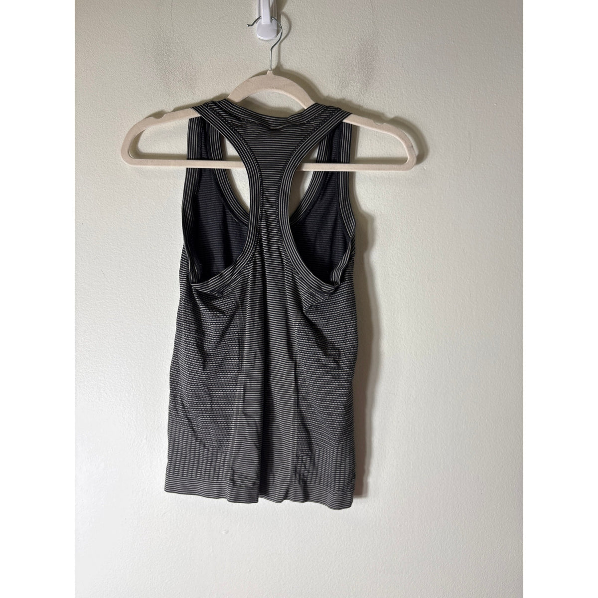 Athleta Black and Tan Stripe Athletic Tank Sz XS