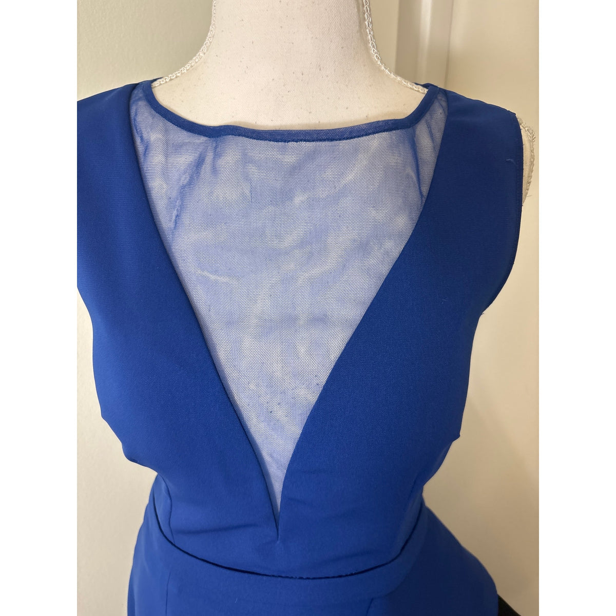 Nero by Jatin Varma Classic Blue Sleeveless Formal Gown Sz 8