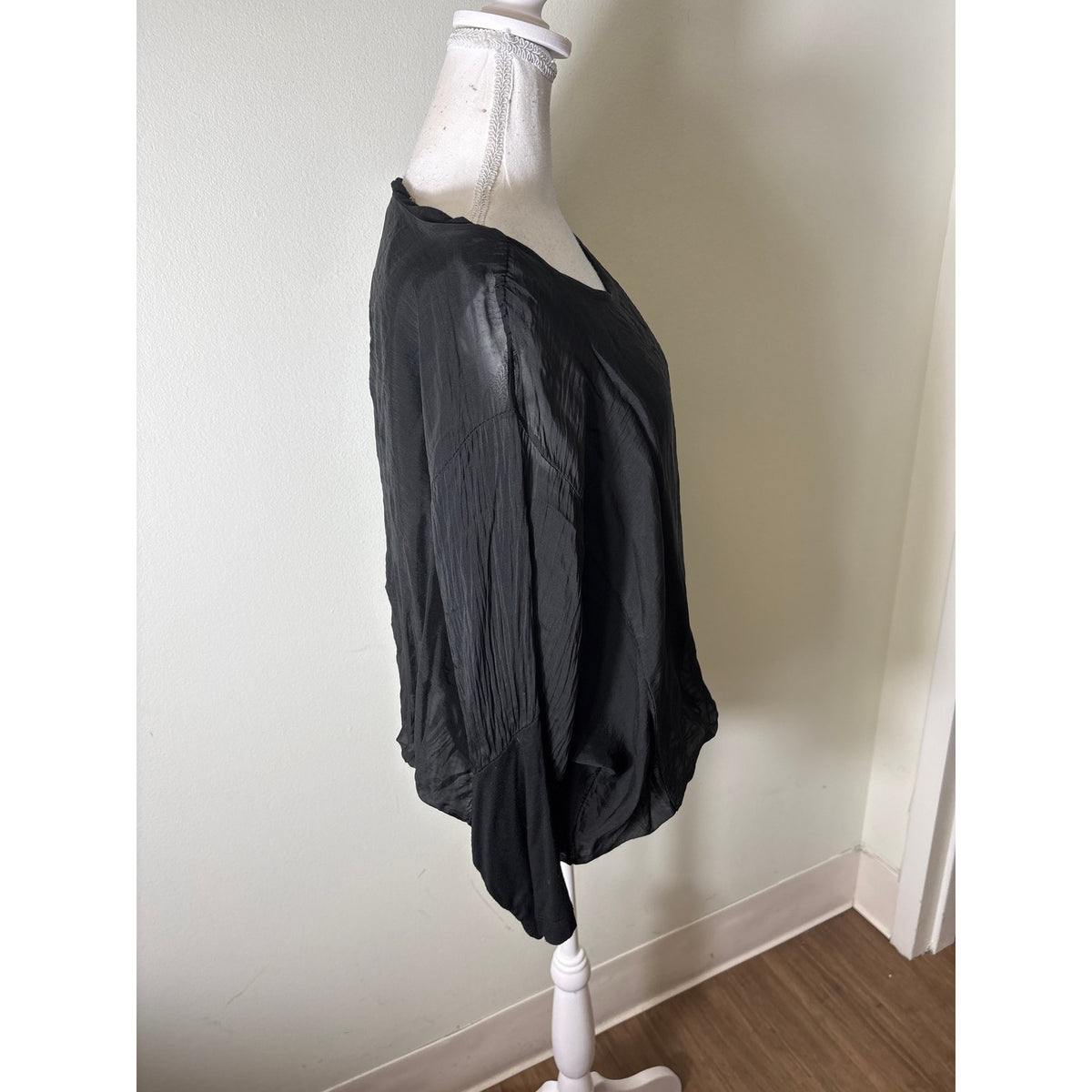 Gigi Moda Black Mixed Media Long Sleeve Blouson Style Top Sz