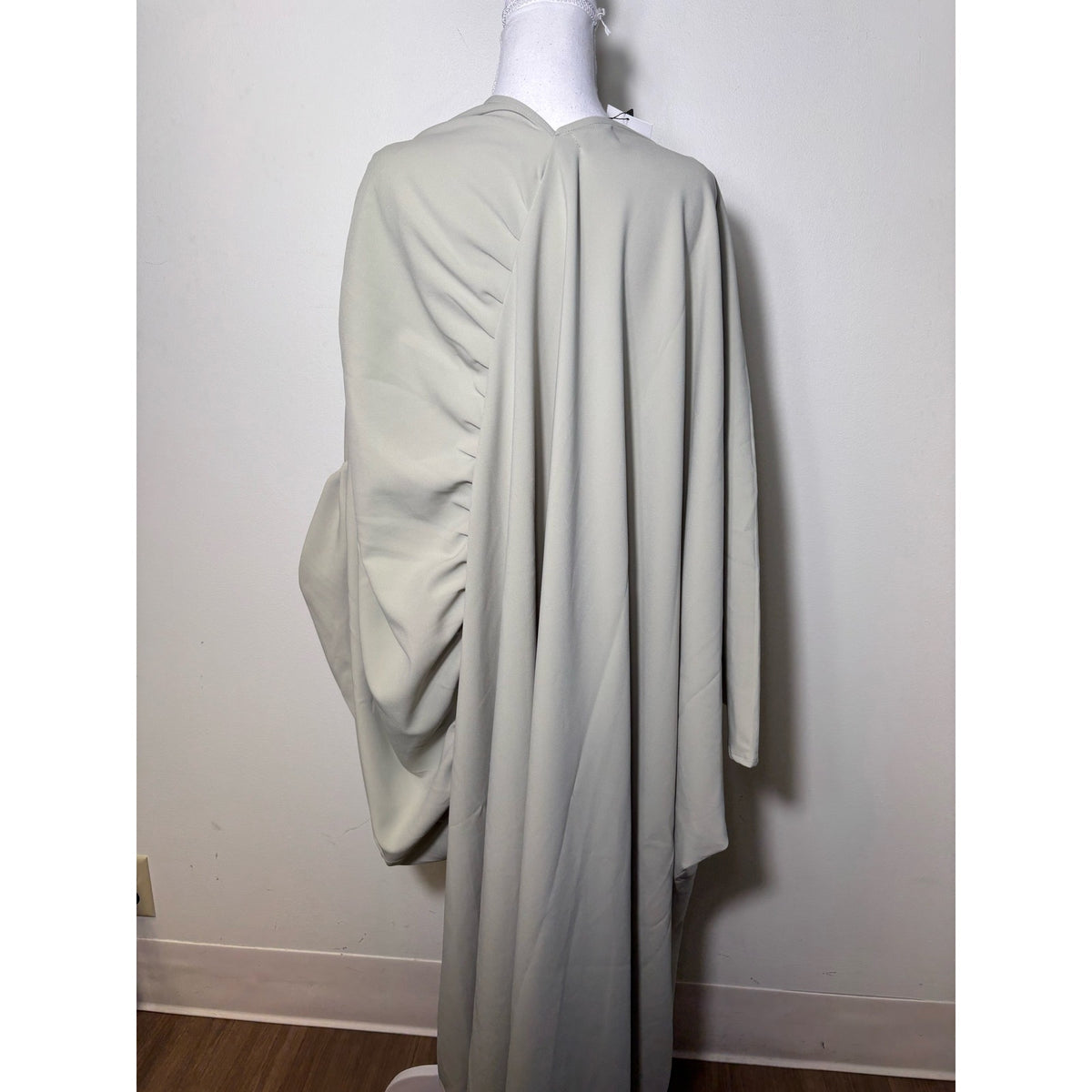 NWT The FM Label Mint Green One Ruched Shoulder Maxi Dress Sz s