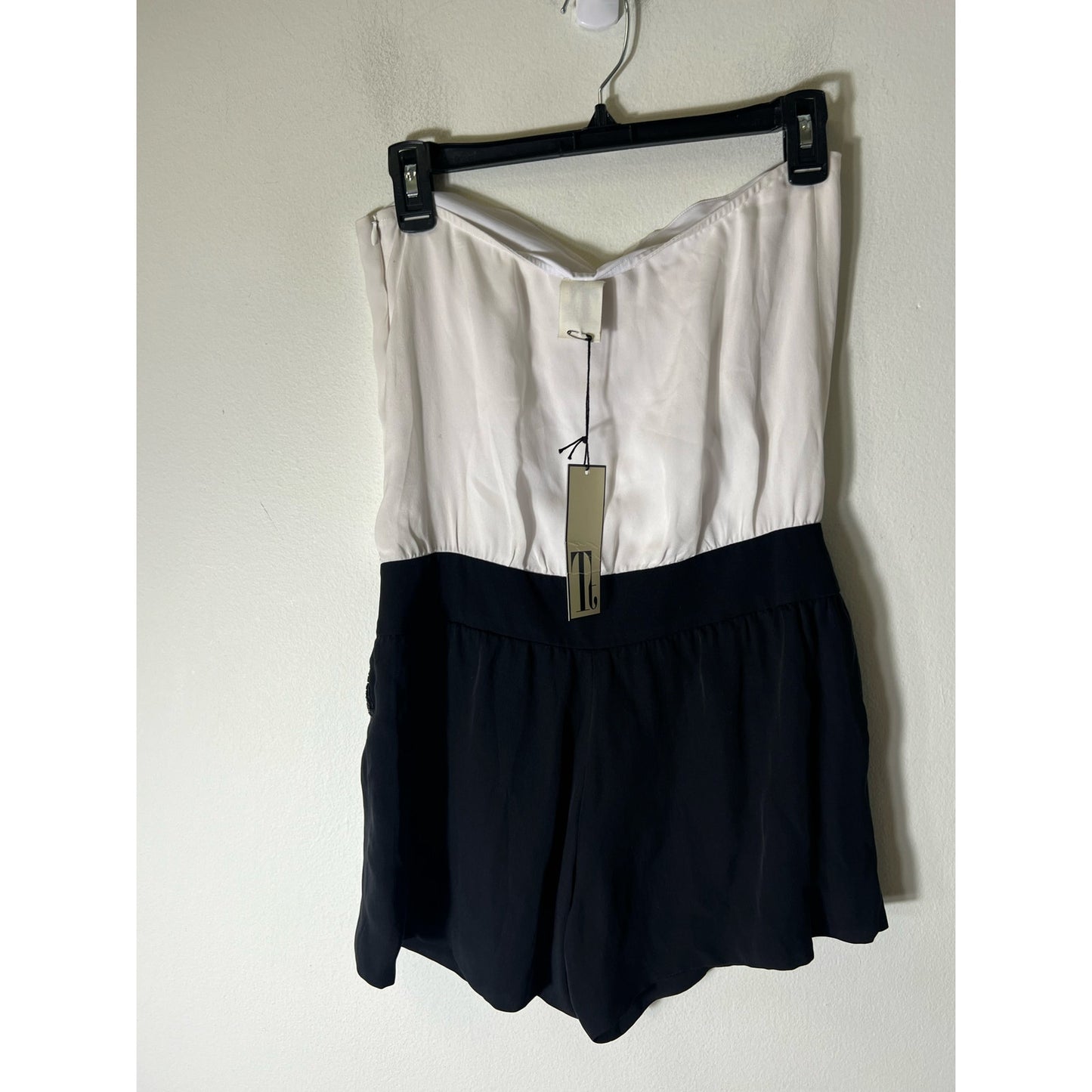 NWT Tt Strapless Black and White Romper Sz 2