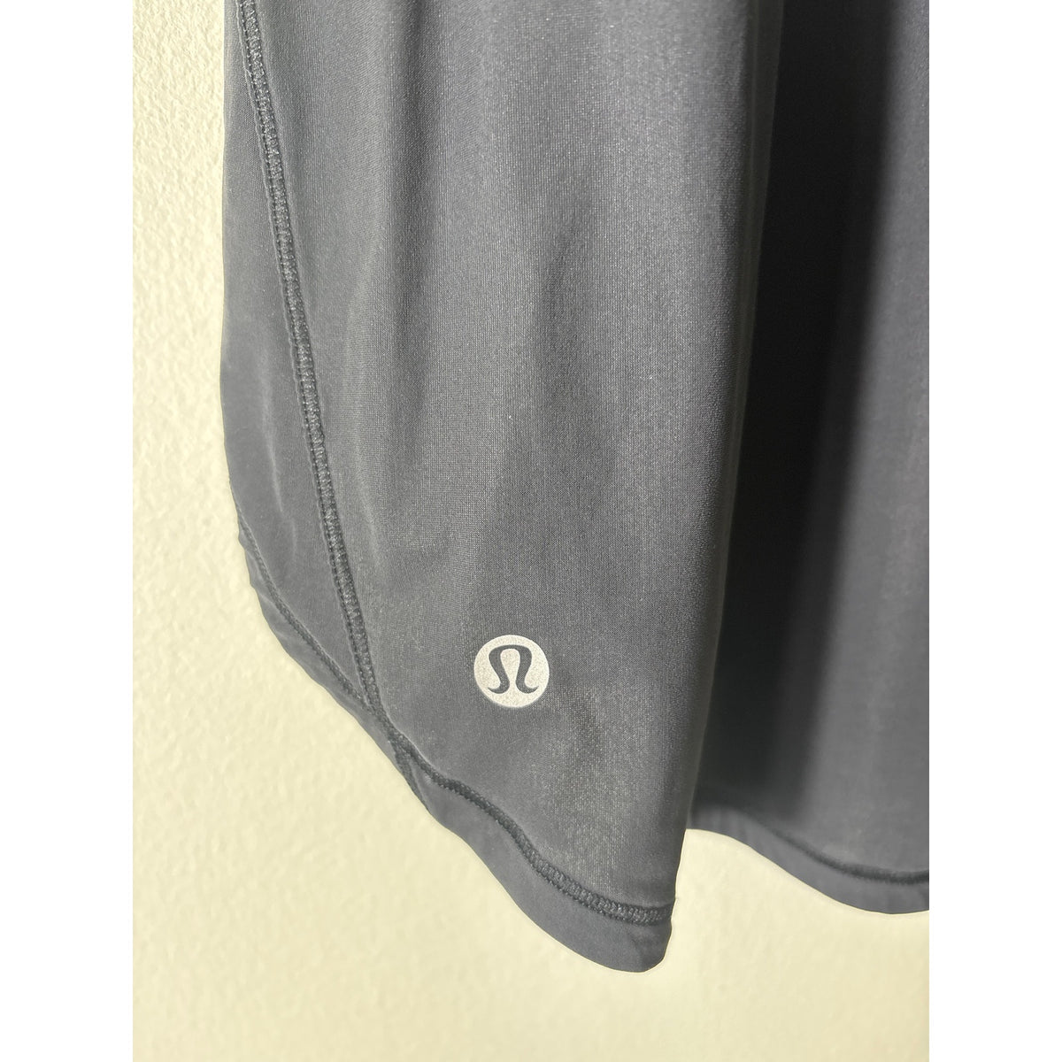 Lululemon Dark Black Athletic Tank with Mesh Back Sz 8