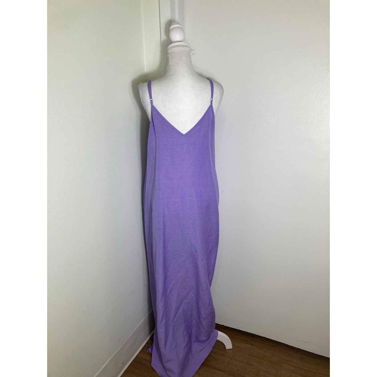 New L'Agence Lavendar V Neck Maxi Sz S