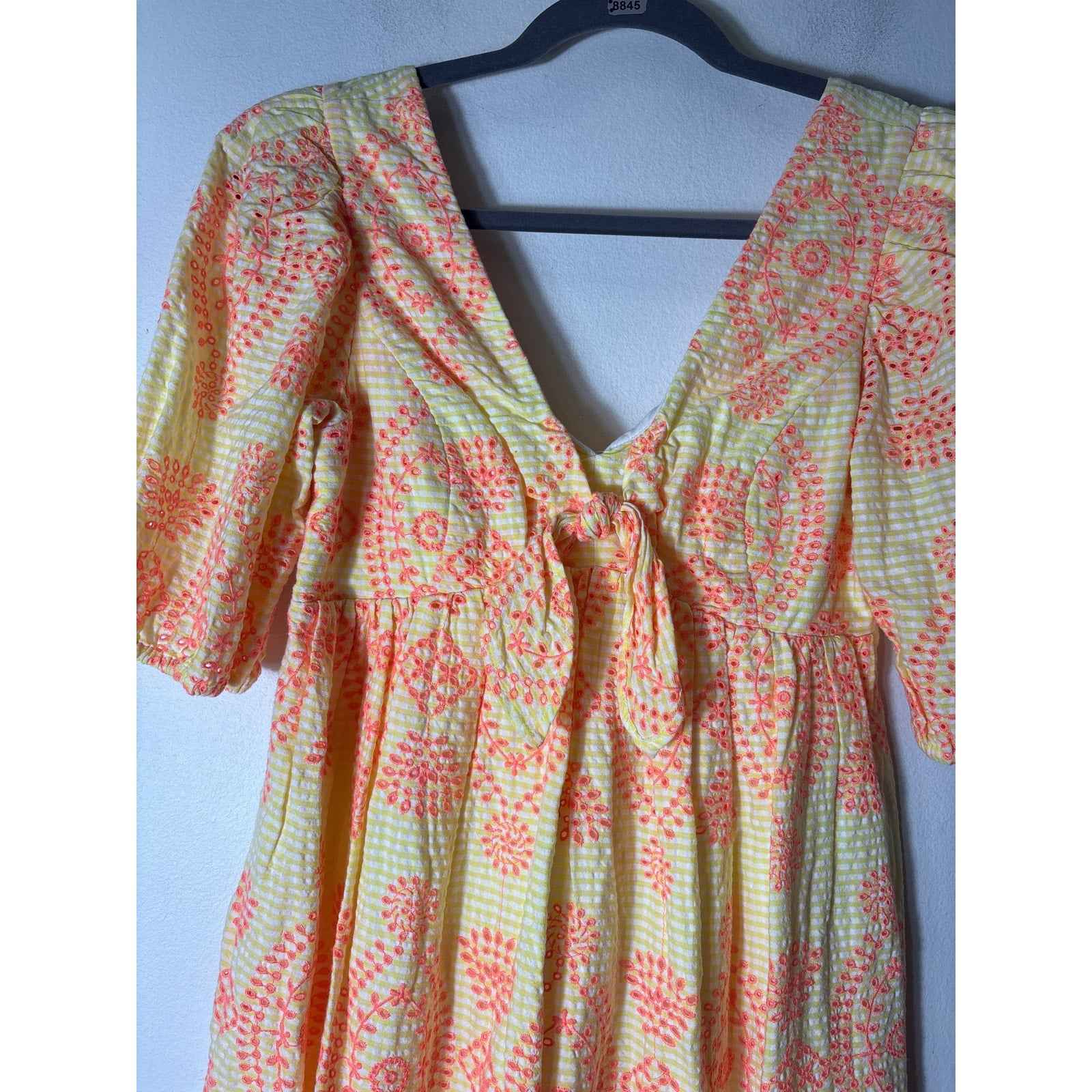 Lily Pulitzer Yellow Orange Eyelet V-Neck Knee Length Dress Sz 0