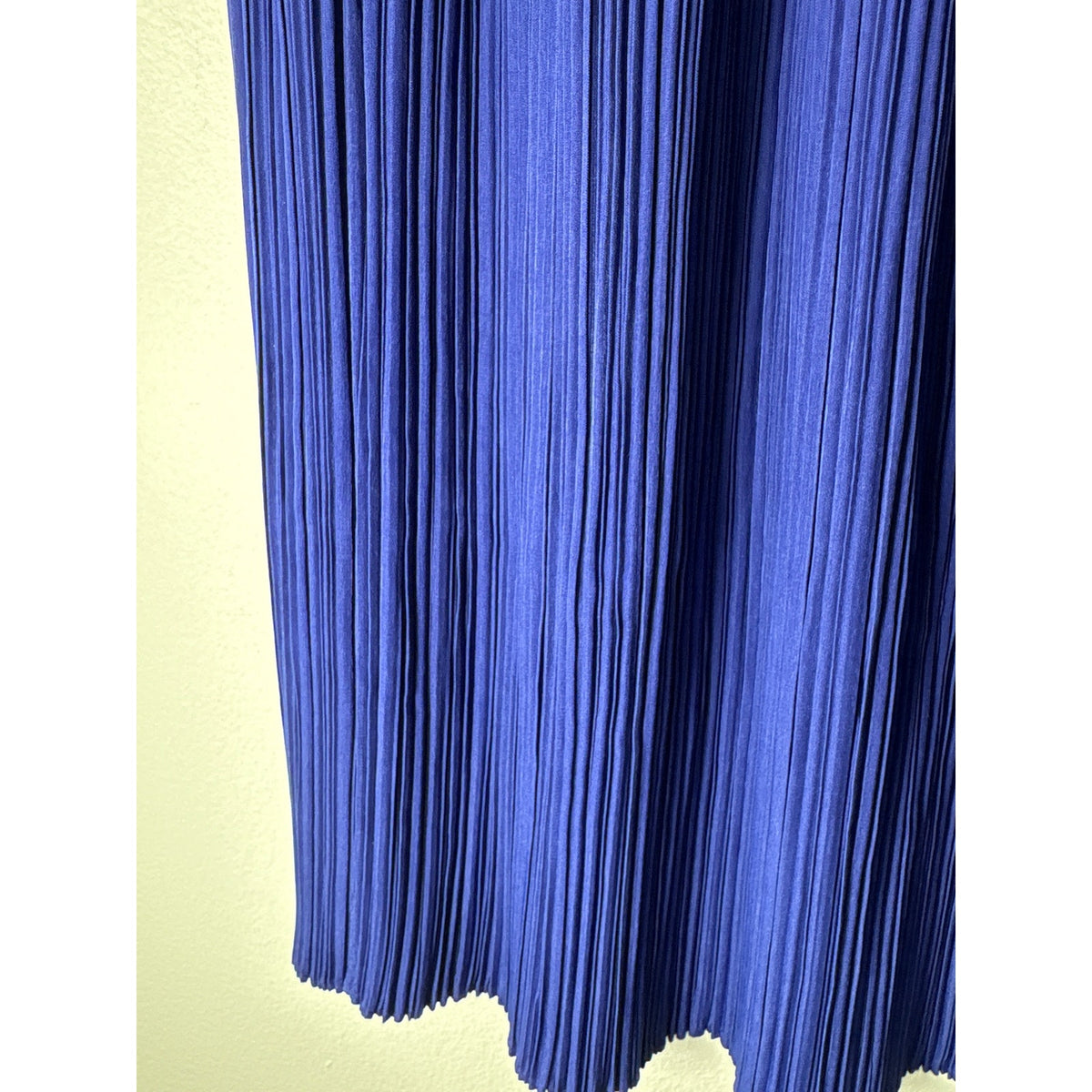 Tahari Electric Blue Pull On Pleated Midi Skirt Sz M