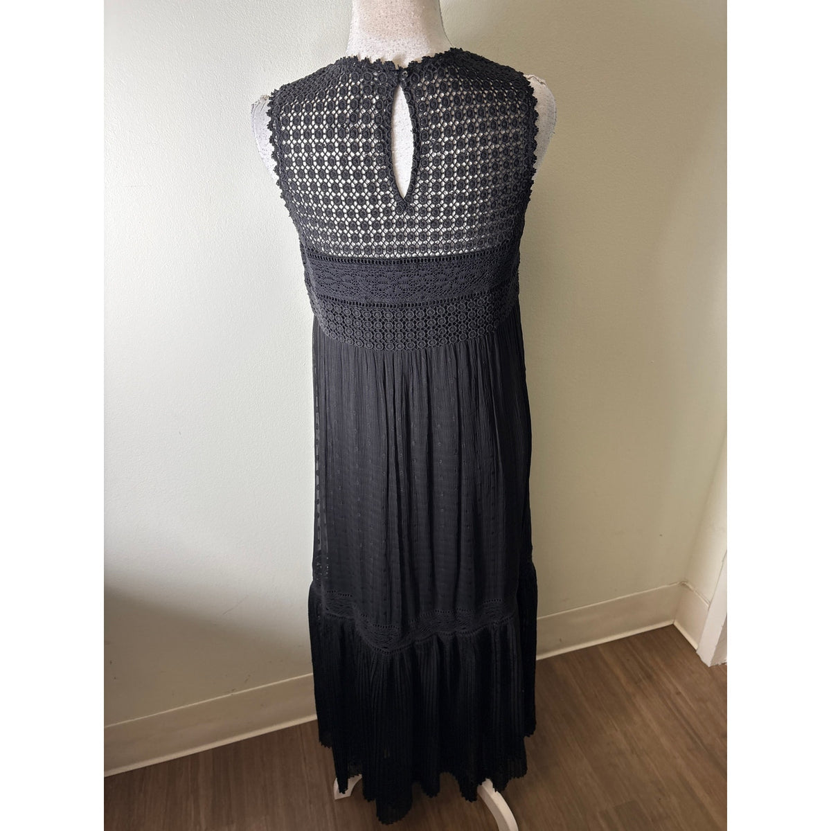 Anthropologie Black Eyelet/Lace Chest Sleeveless Maxi Dress Sz 2