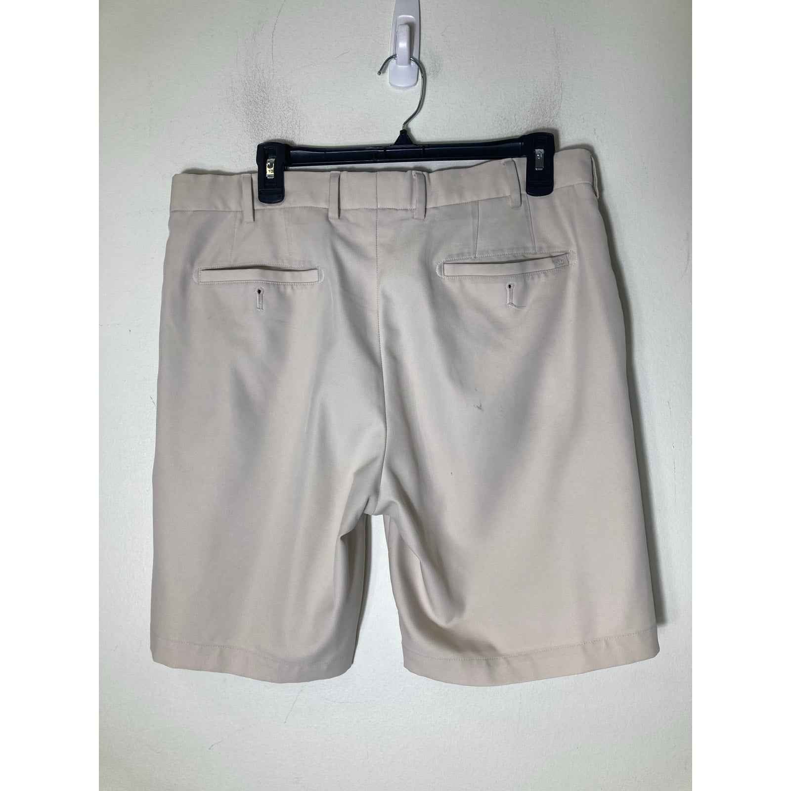Peter Millar Light Khaki Golf Shorts Sz 34