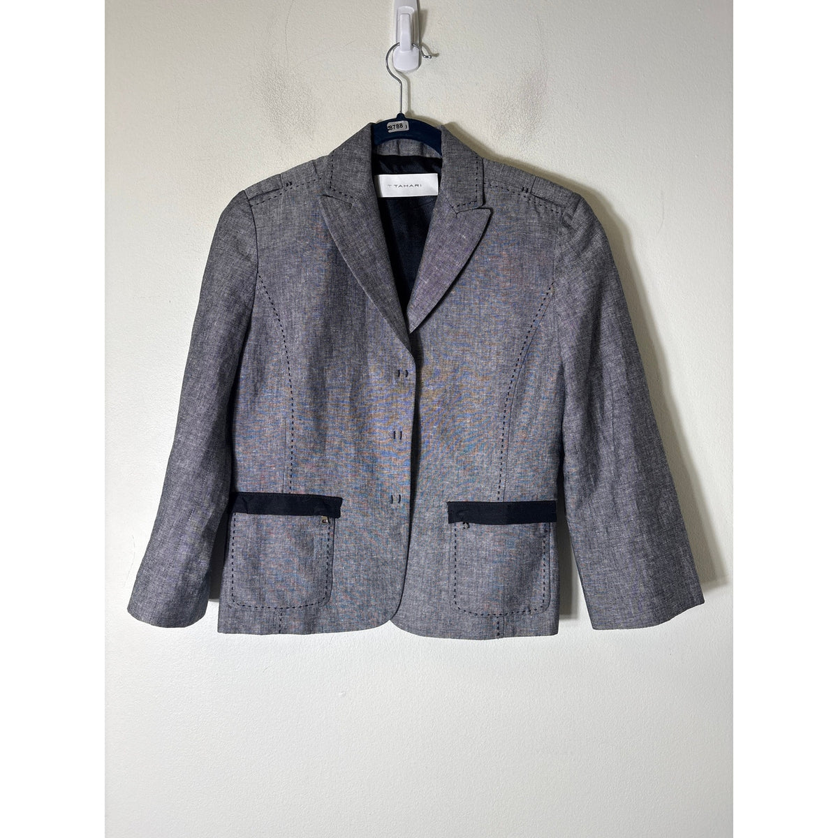 Tahari Gray Long Sleeve Snap Front Blazer Sz 0