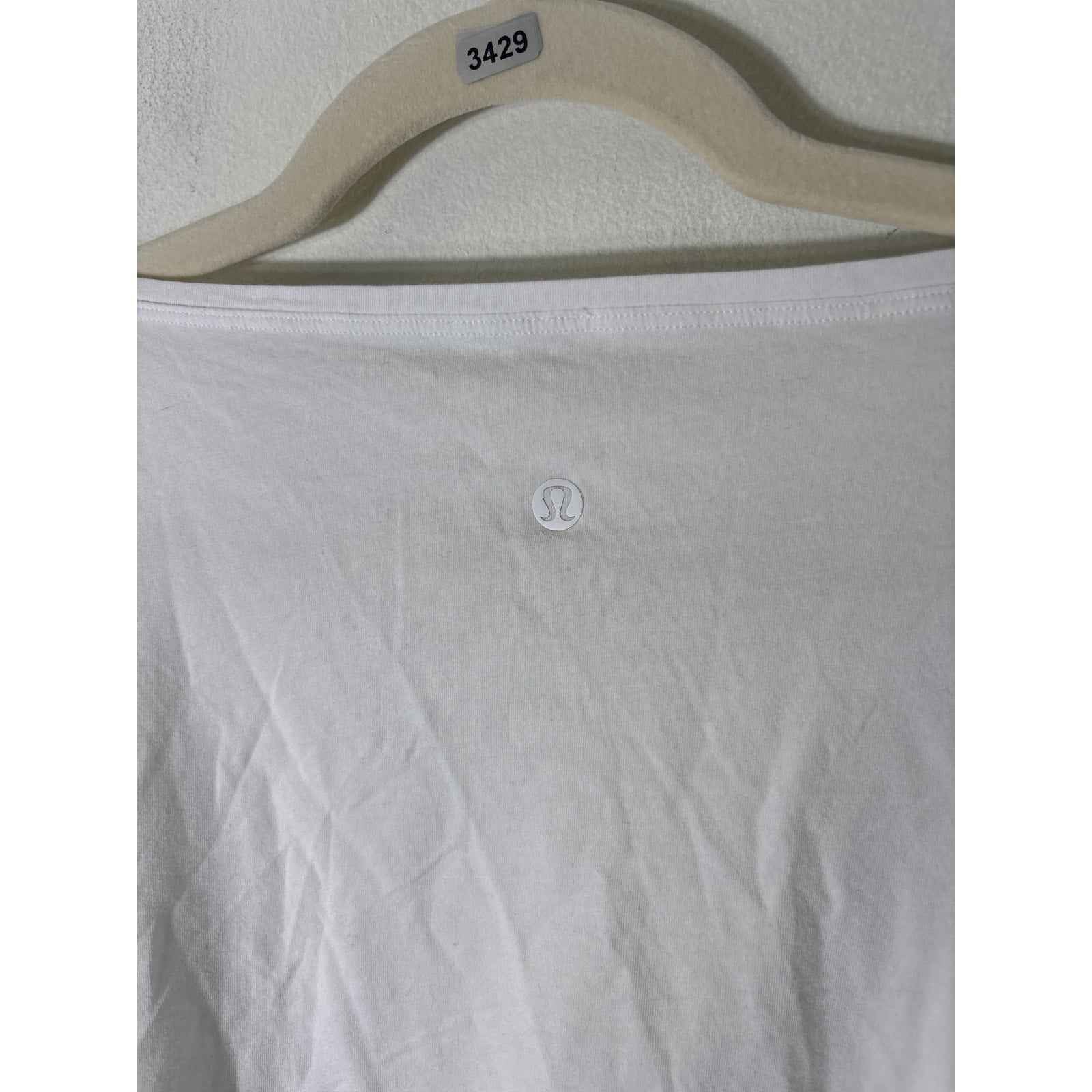 Lululemon Bundle of 2 Black and White Stretchy T-Shirts Sz L