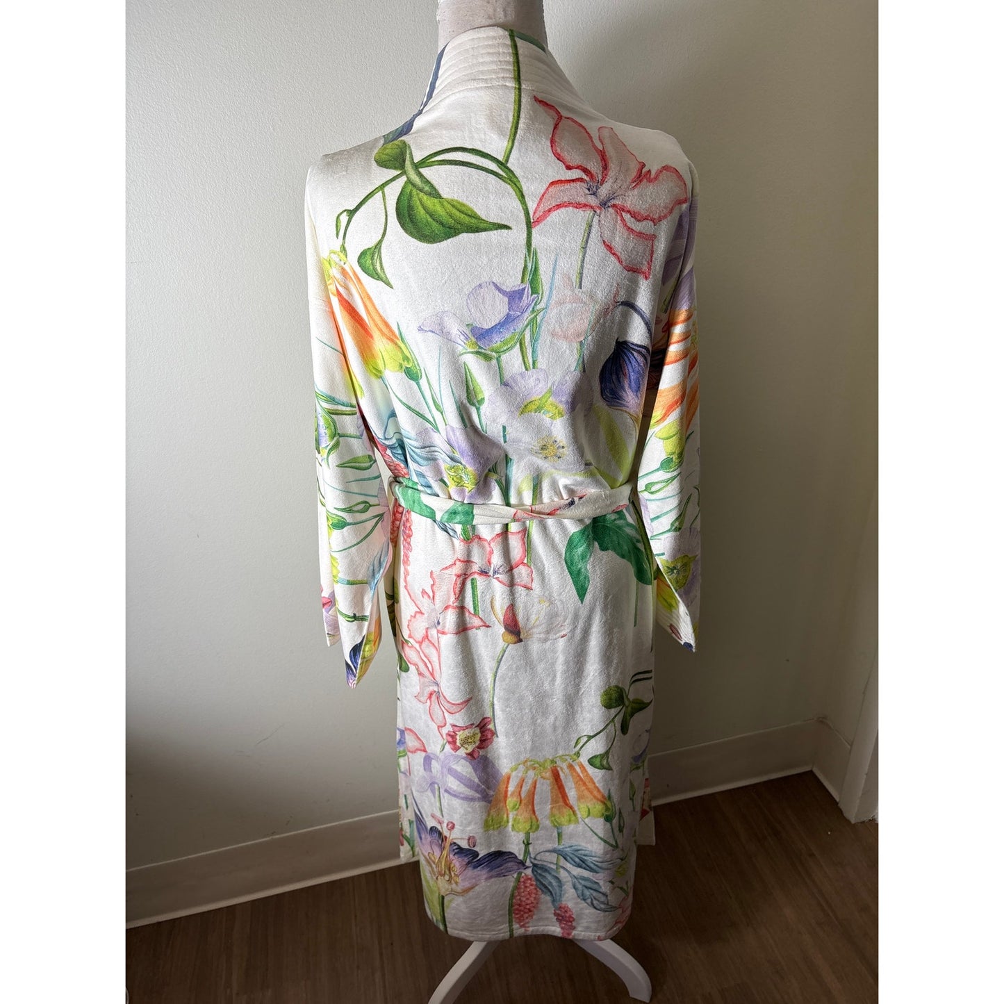 Wrap Up by VP Soft Floral Tery Cloth Robe Sz OS