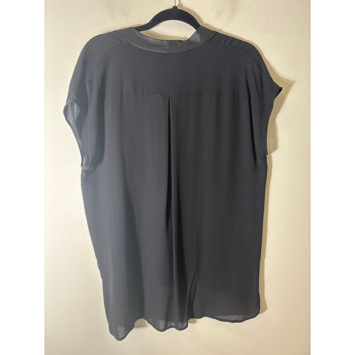 Vince Black Leather V Neck Flowy Blouse Sz L