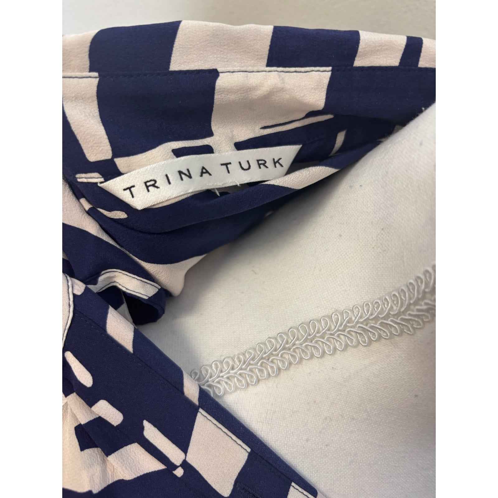 Trina Turk Navy Blue and White Print Silk Sleeveless Maxi Dress sz M