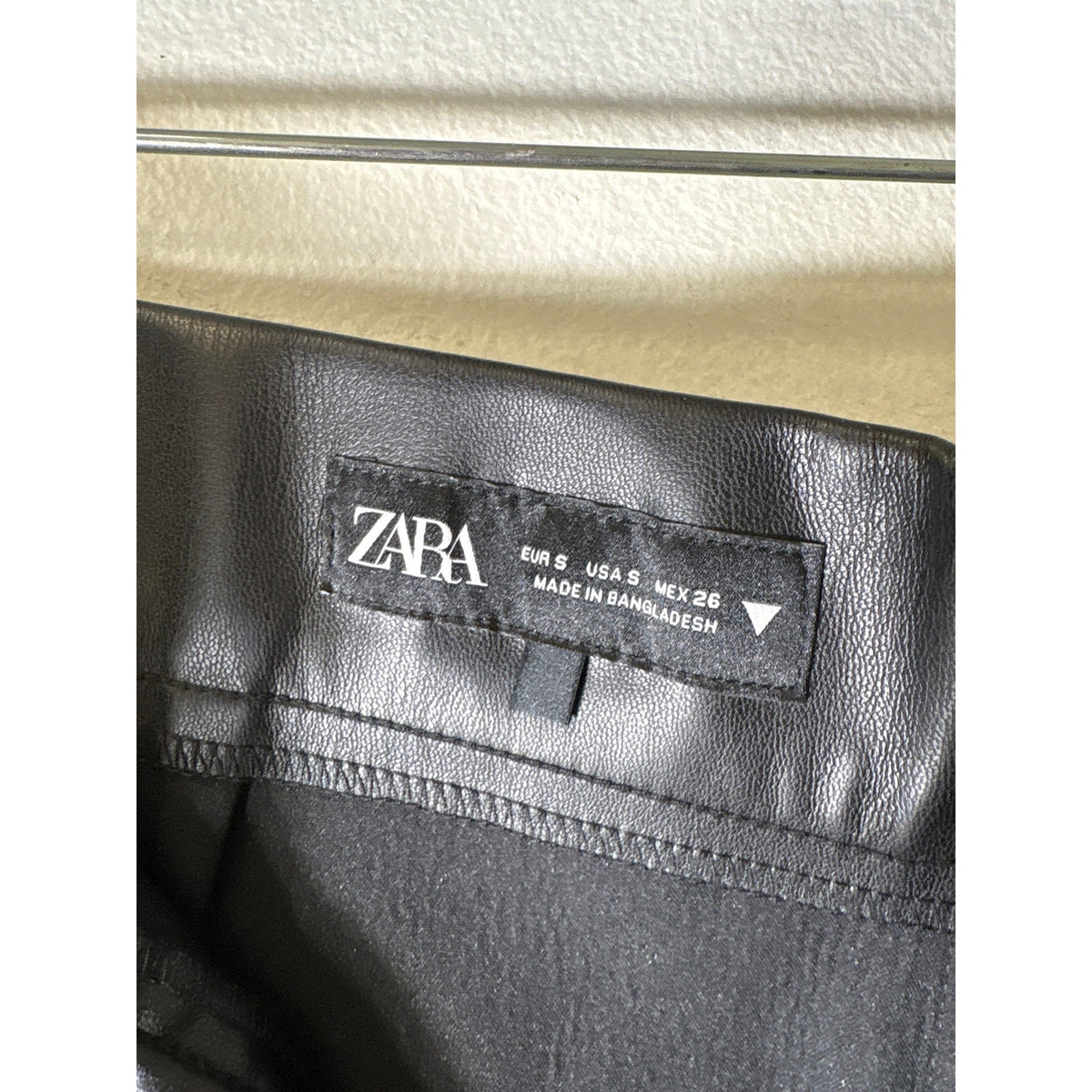 Zara Black Faux Leather Front Pleat Shorts Sz S