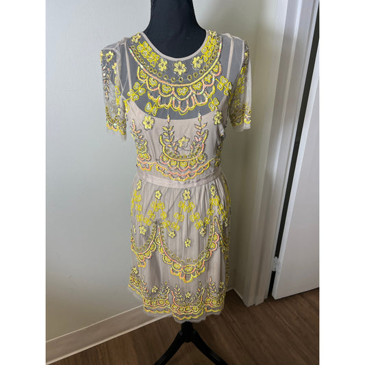 needle & thread Nude Mesh Dress w Yellow Sequins Sz 6