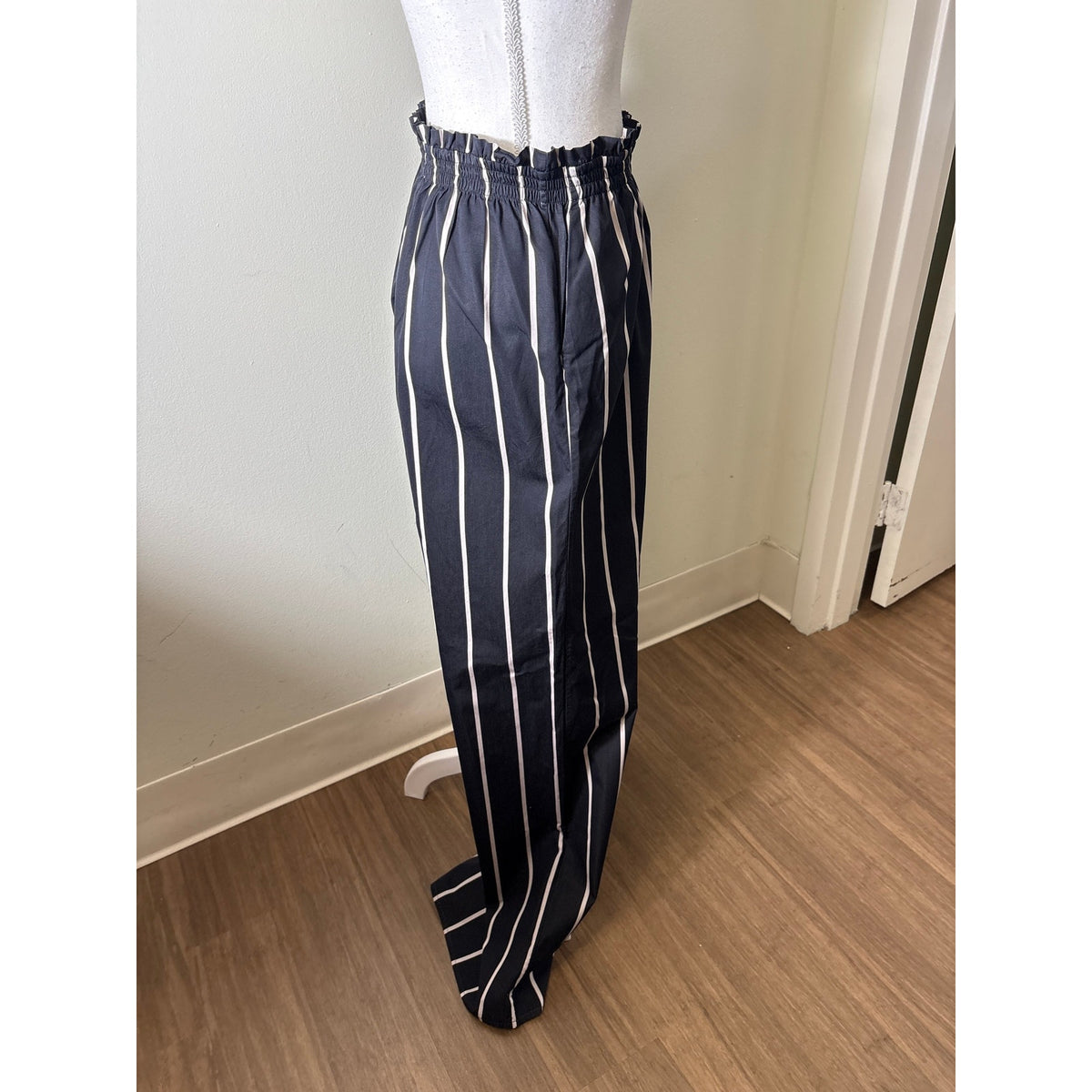 Yaitte Bespoke Black and Cream Stripe Elastic Waist Pant Sz M