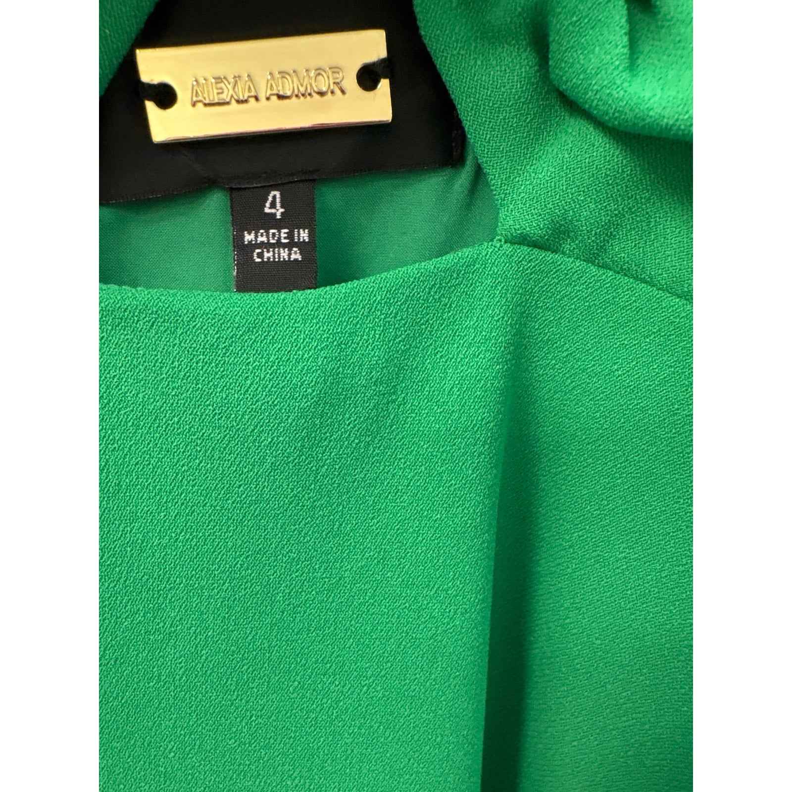Alexia Admor Kelly Green Spaghetti Strap Key Hole Long Dress Sz 4
