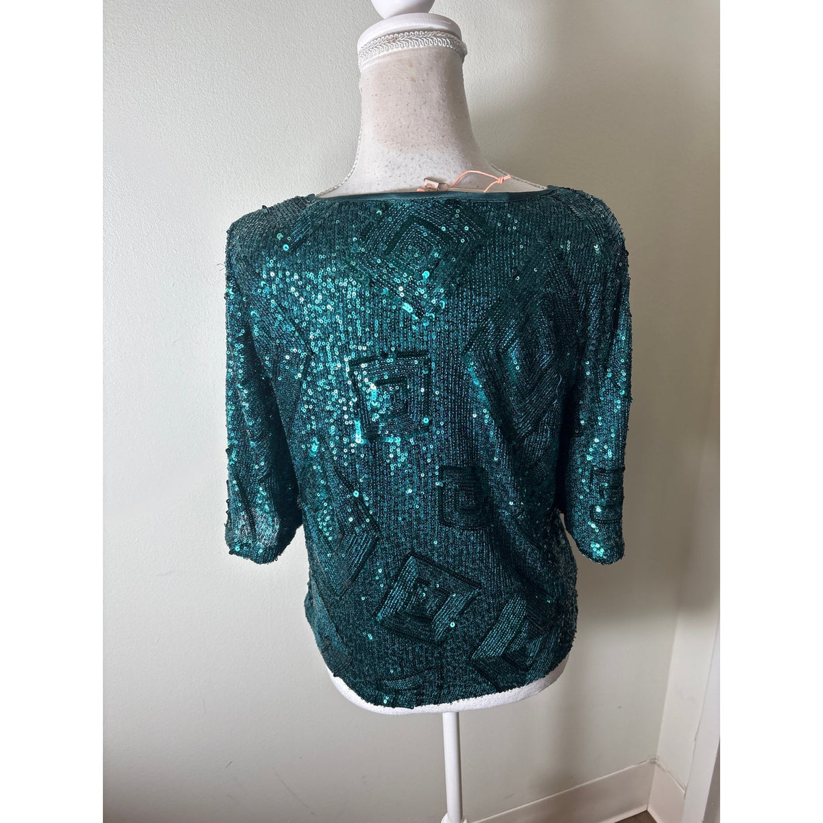 NWT Skies are Blue Emerald Green Half Sleeve Sequin Top Sz S