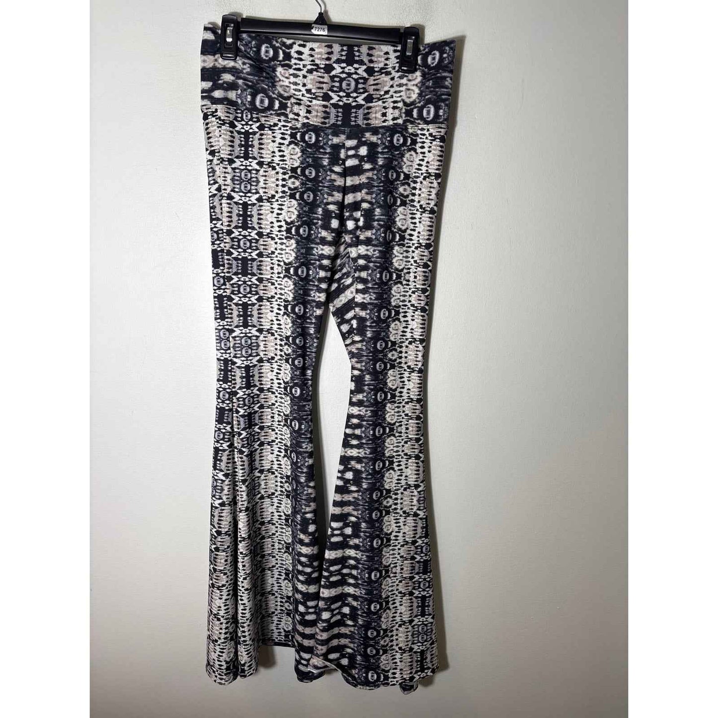The Om Collection Tie Dye Flair Leg Yoga Pants Sz L