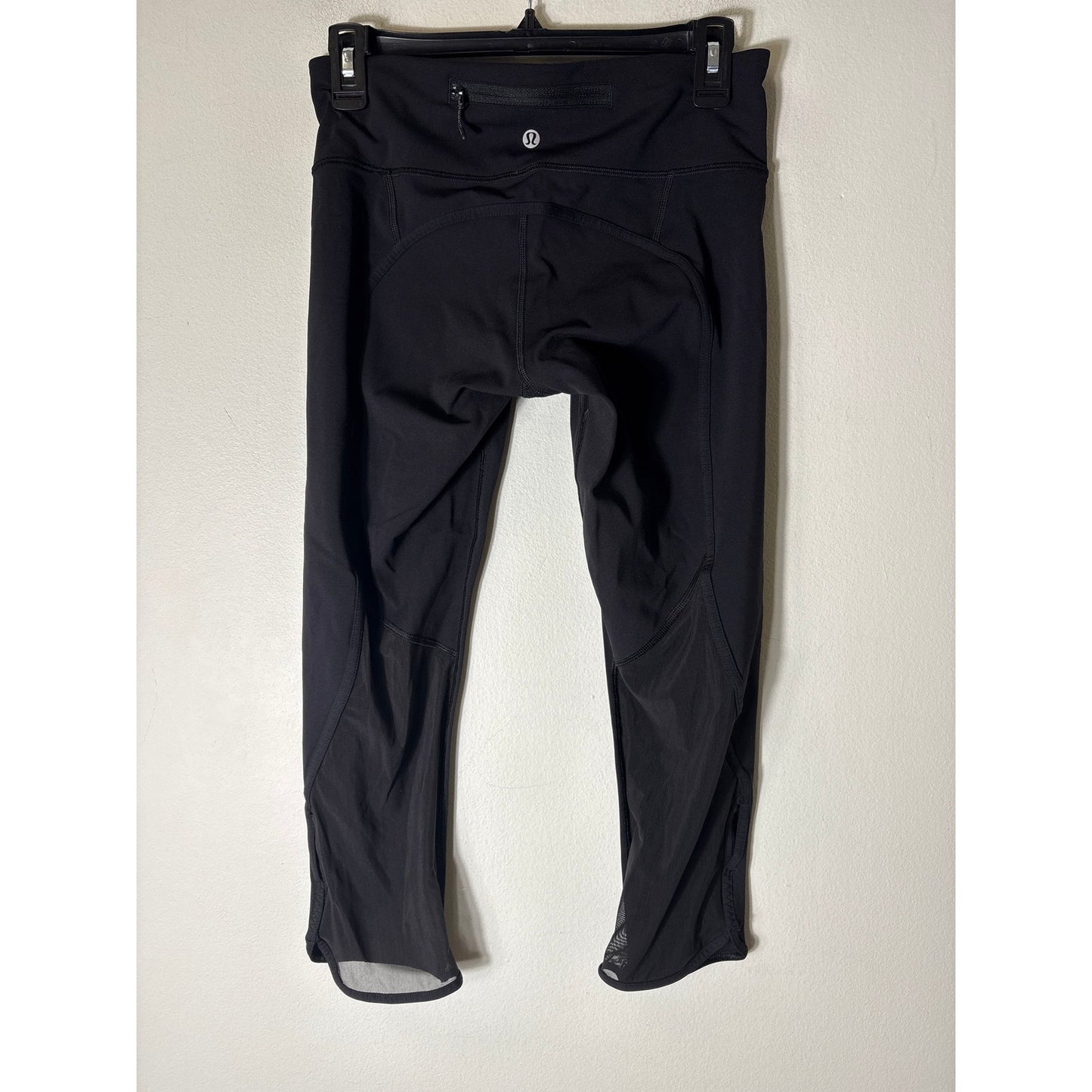 Lululemon Black With Mesh Detail Leggings Sz 6