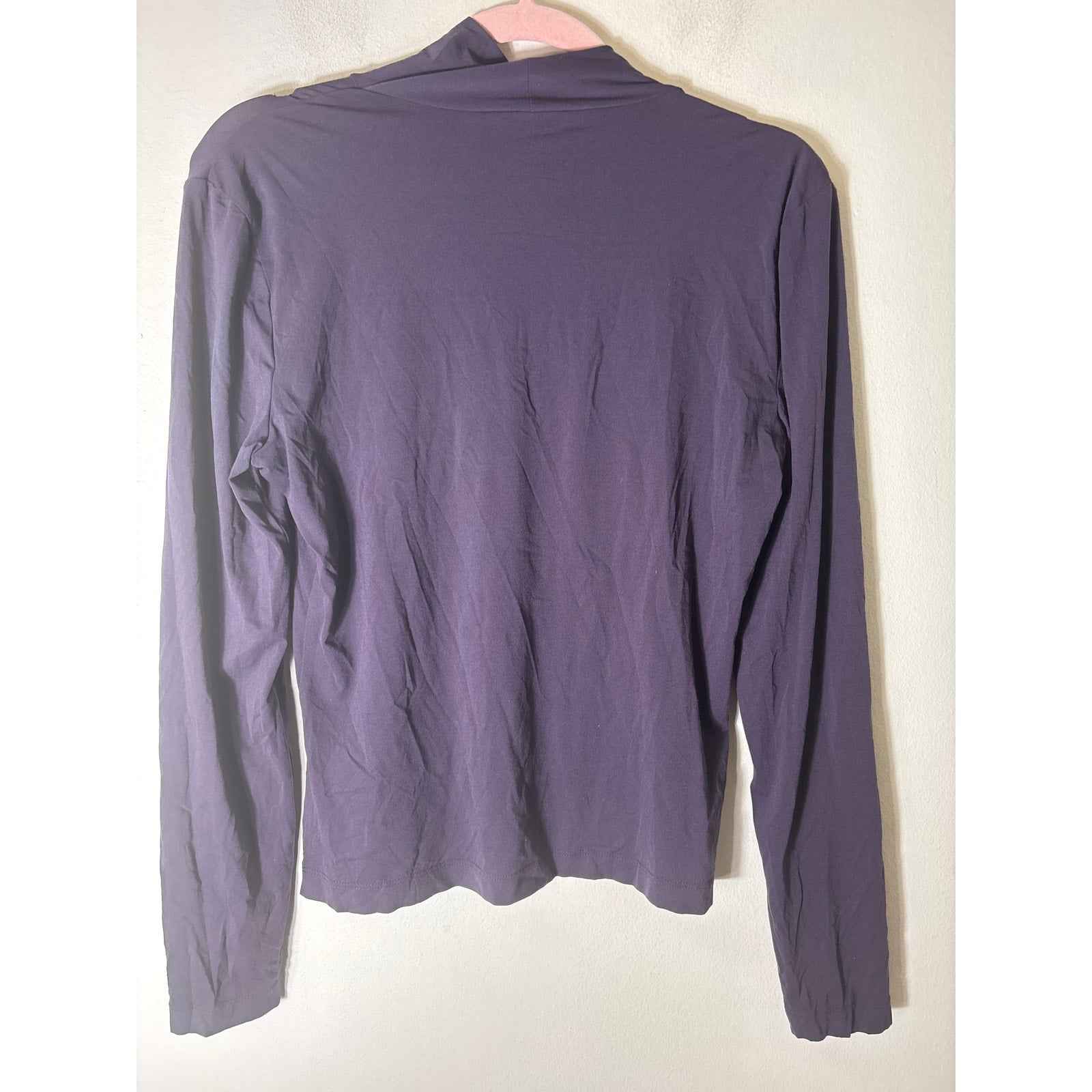 St. John Plum Fitted Turtleneck Shirt Sz M