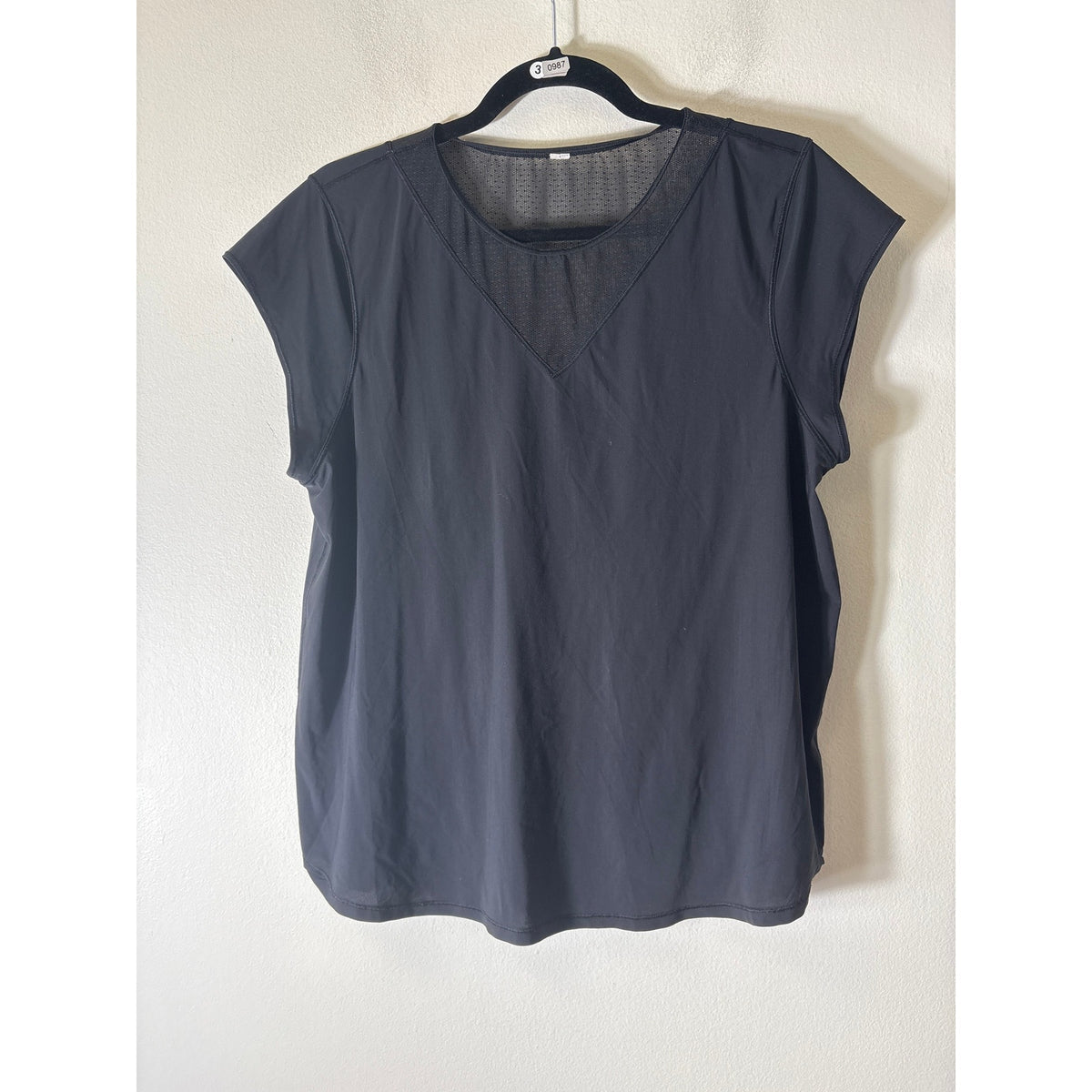 Lululemon Black Cap Sleeve Mesh Detail Athletic Top Sz 8