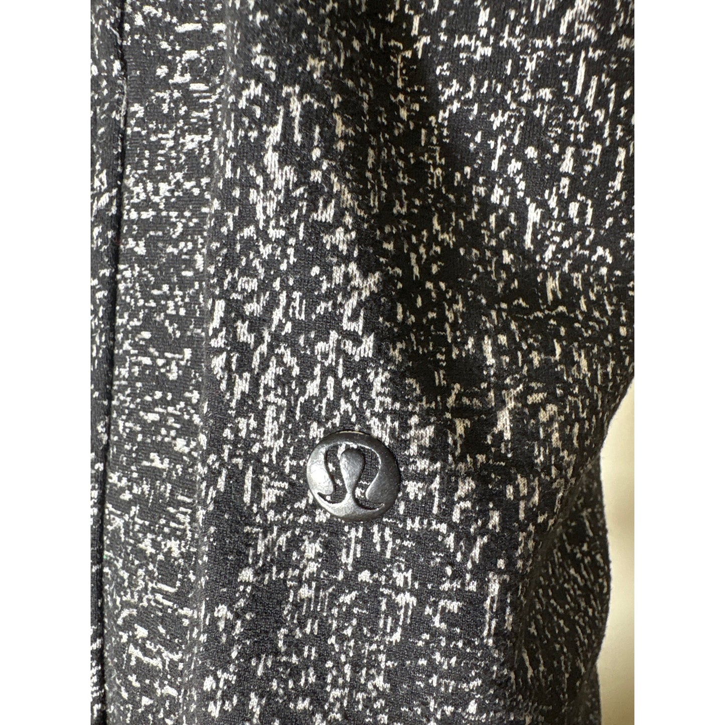 Lululemon Black White Pull On Athletic Joggers sz 6