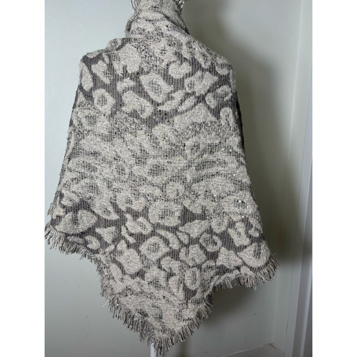 Altar'd State Off White Gray Print Fringe Shawl One Size
