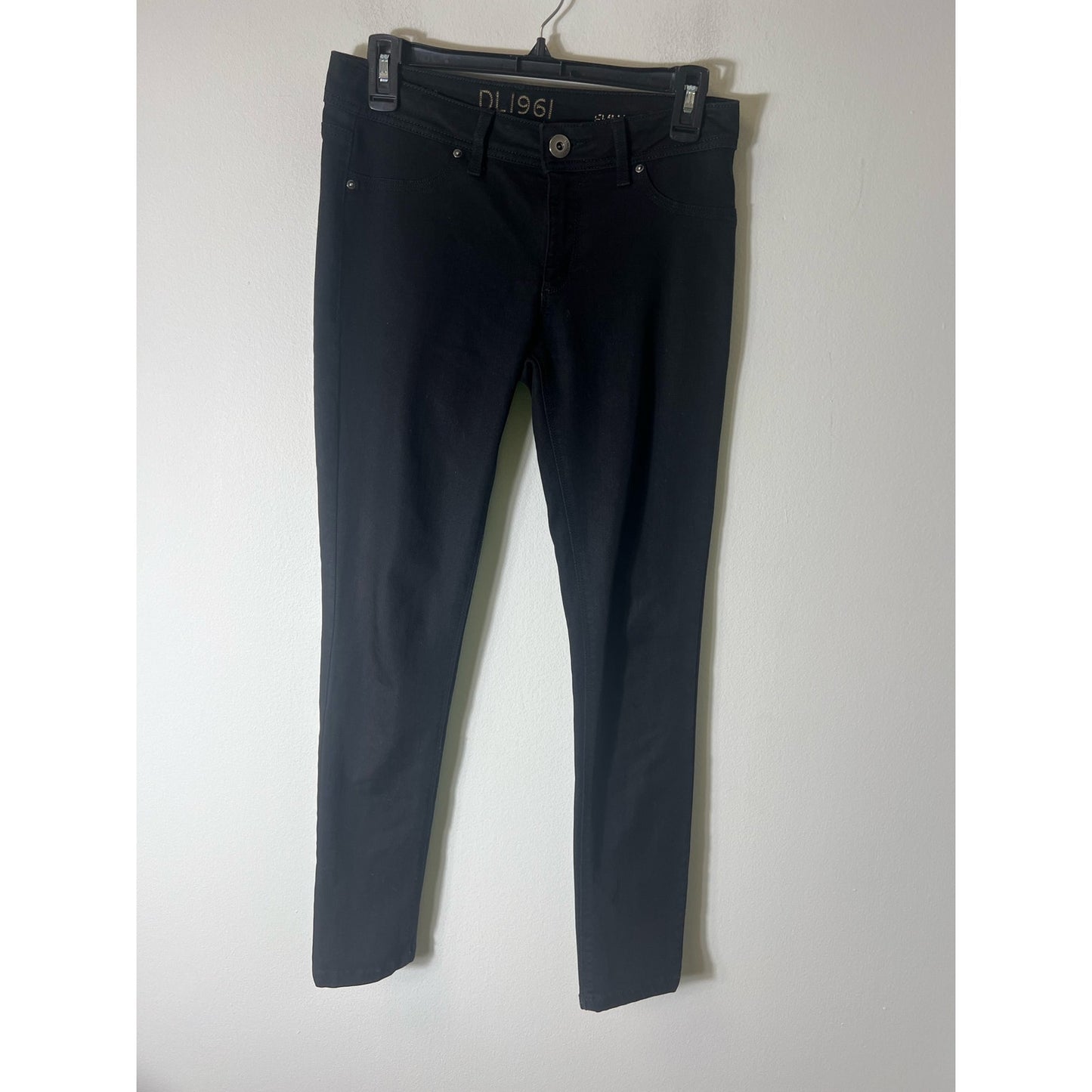 DL1961 Black Skinny Jeans Sz 27