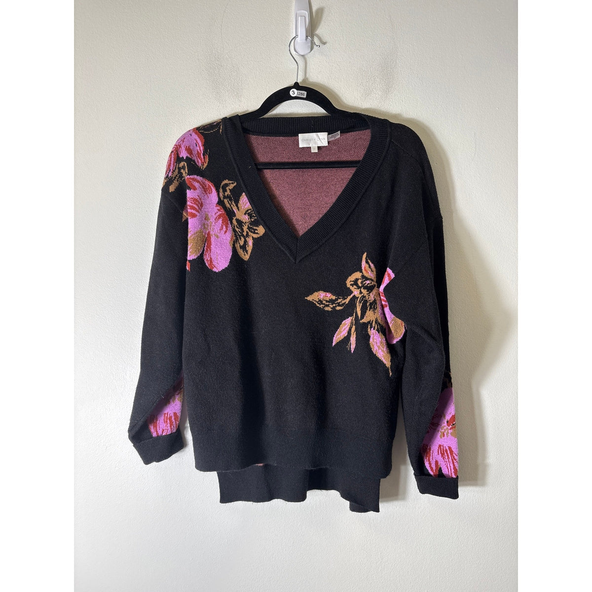 Christy Lynn Black Floral Long Sleeve V-Neck Sweater Sz S