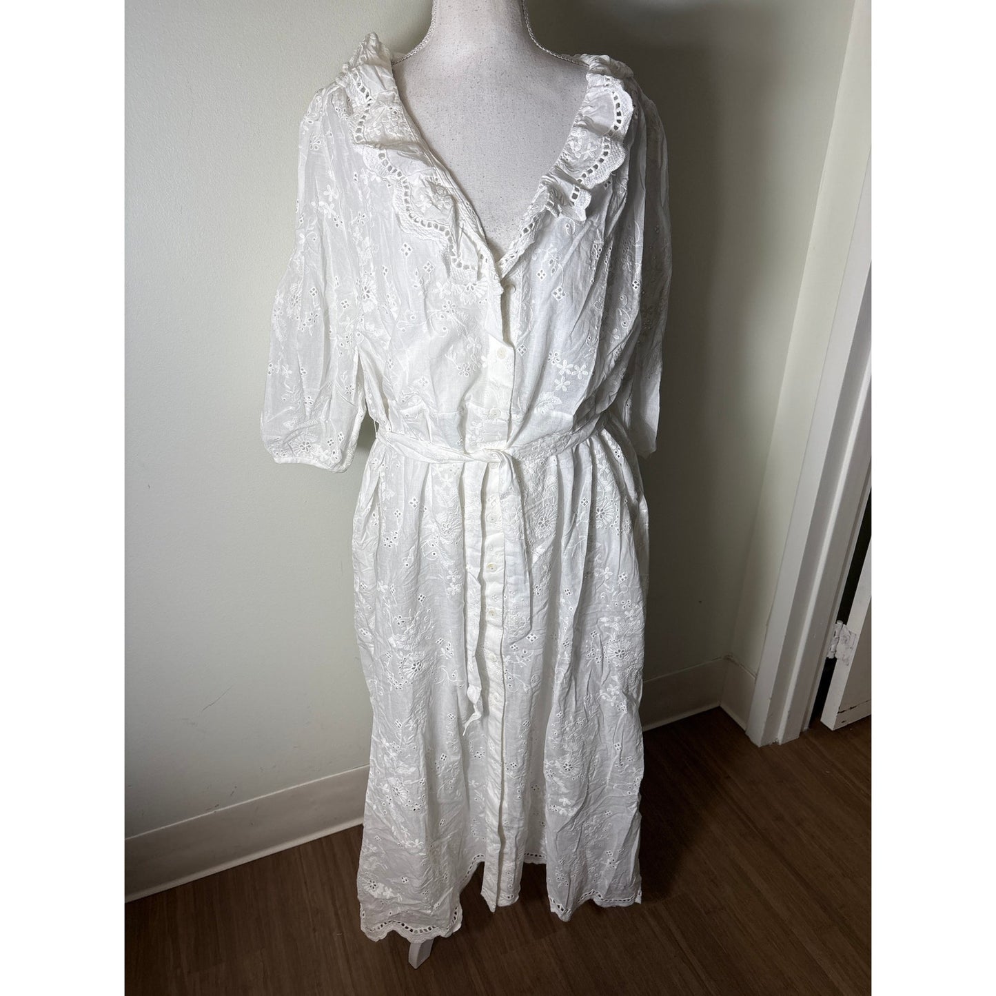 NWT Louise Misha White Eyelet 3/4 Sleeve Button Up Maxi Dress Sz 40