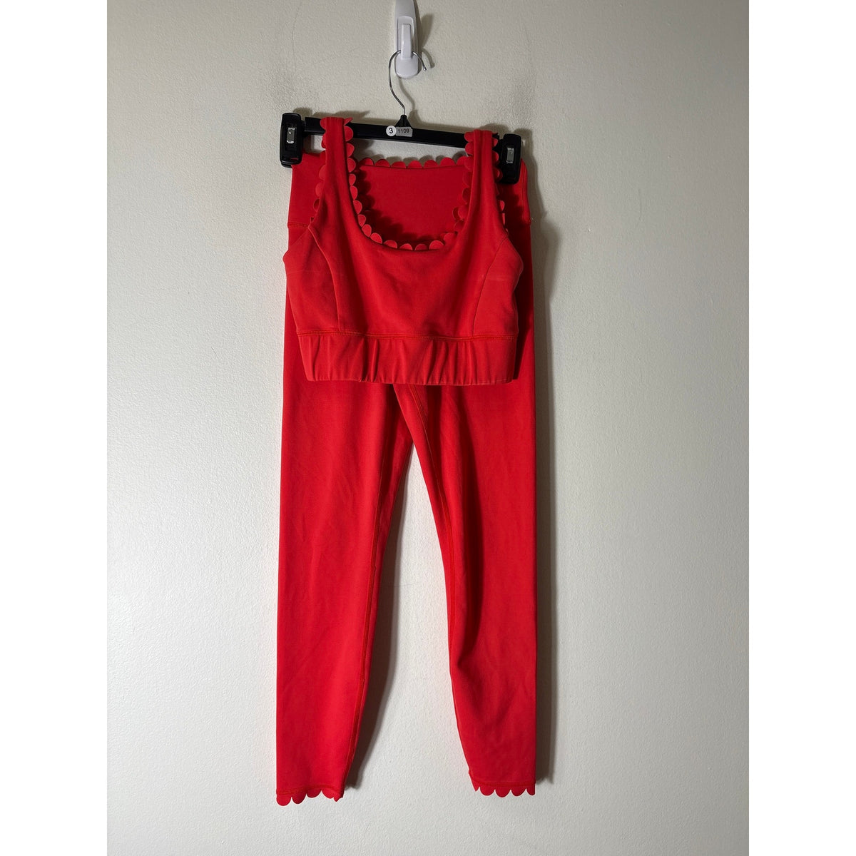 IVL Collective Red Scalloped Athletic Set Sz 4
