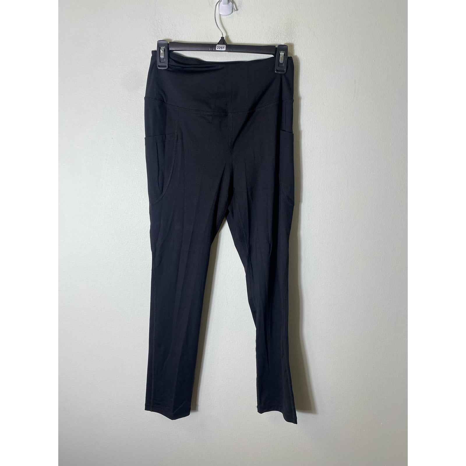 NWOT By Together Black Exercise Leggings 2 pockets Sz L