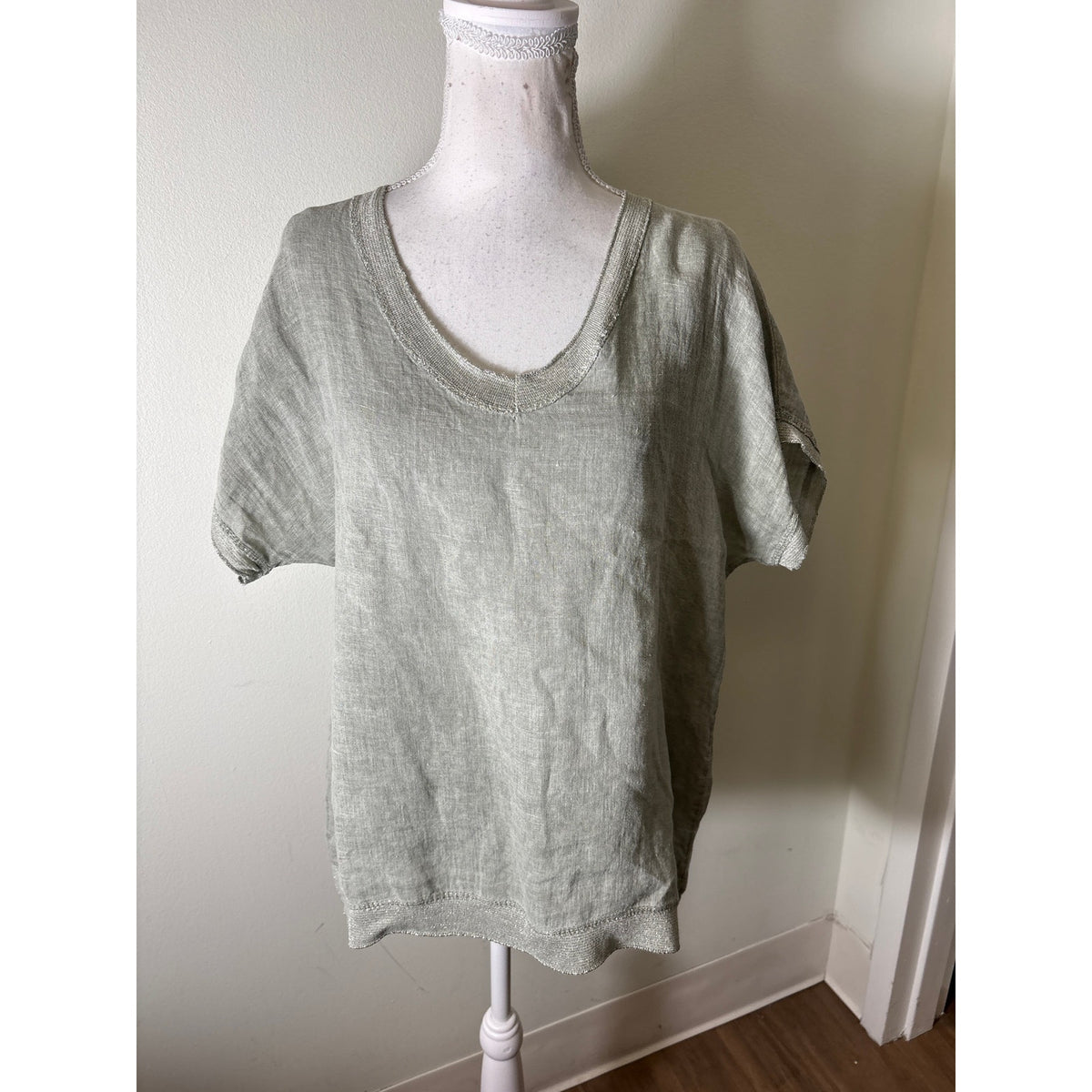 Saks Fifth Ave Tan Linen Metallic Threaded Trim Shirt Sz L