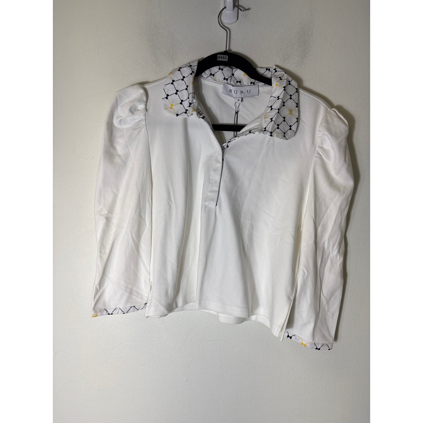 NWT BURU White and Navy Cropped Peter Pan Shirt Sz M