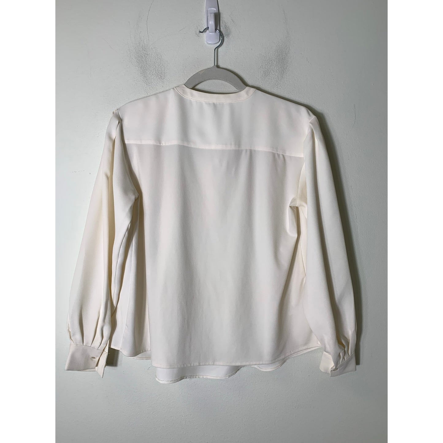 Ann Taylor Cream Long Sleeve Top Sz XXS