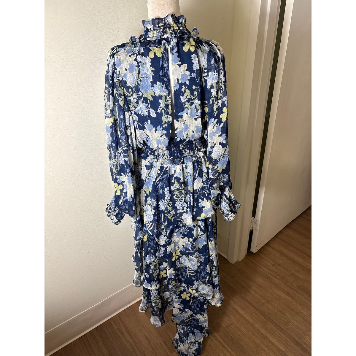 Elliatt Navy Blue Floral Long Puff Sleeve High Neck Layered Dress Sz M