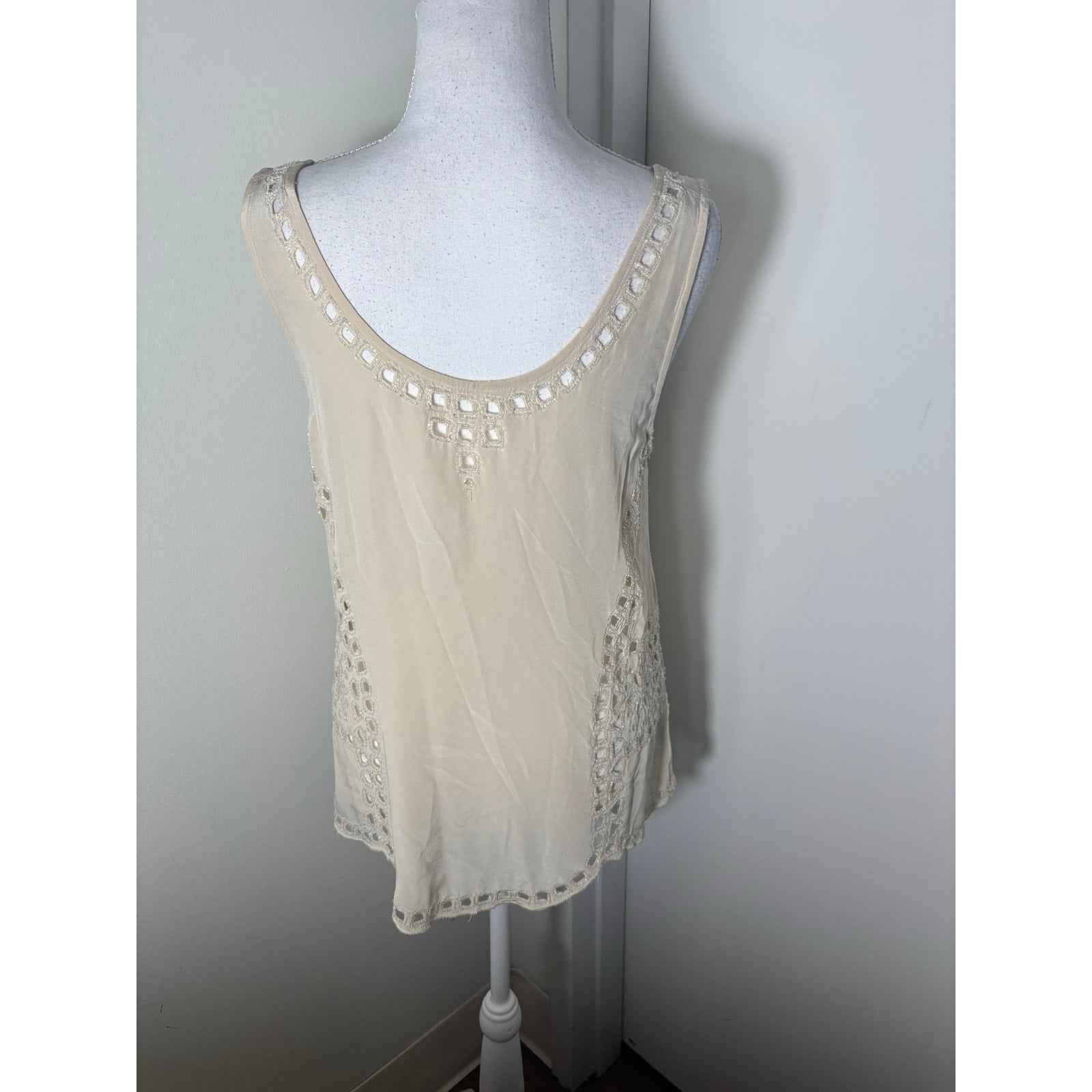Joie Off White Silk Sleeveless Silk Tank with Embroidered Cut Outs Sz M