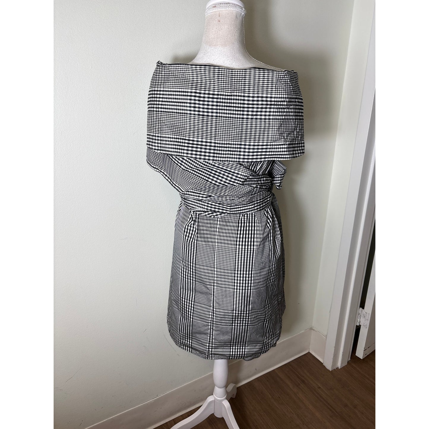 Lela Rose Black White Gingham Dramatic Wrap Top Sz 10