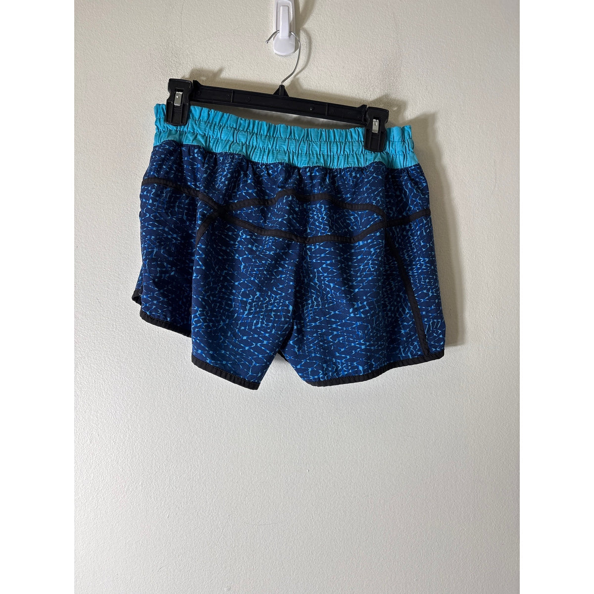 Lululemon Blue Patterened Athletic Shorts Sz 10